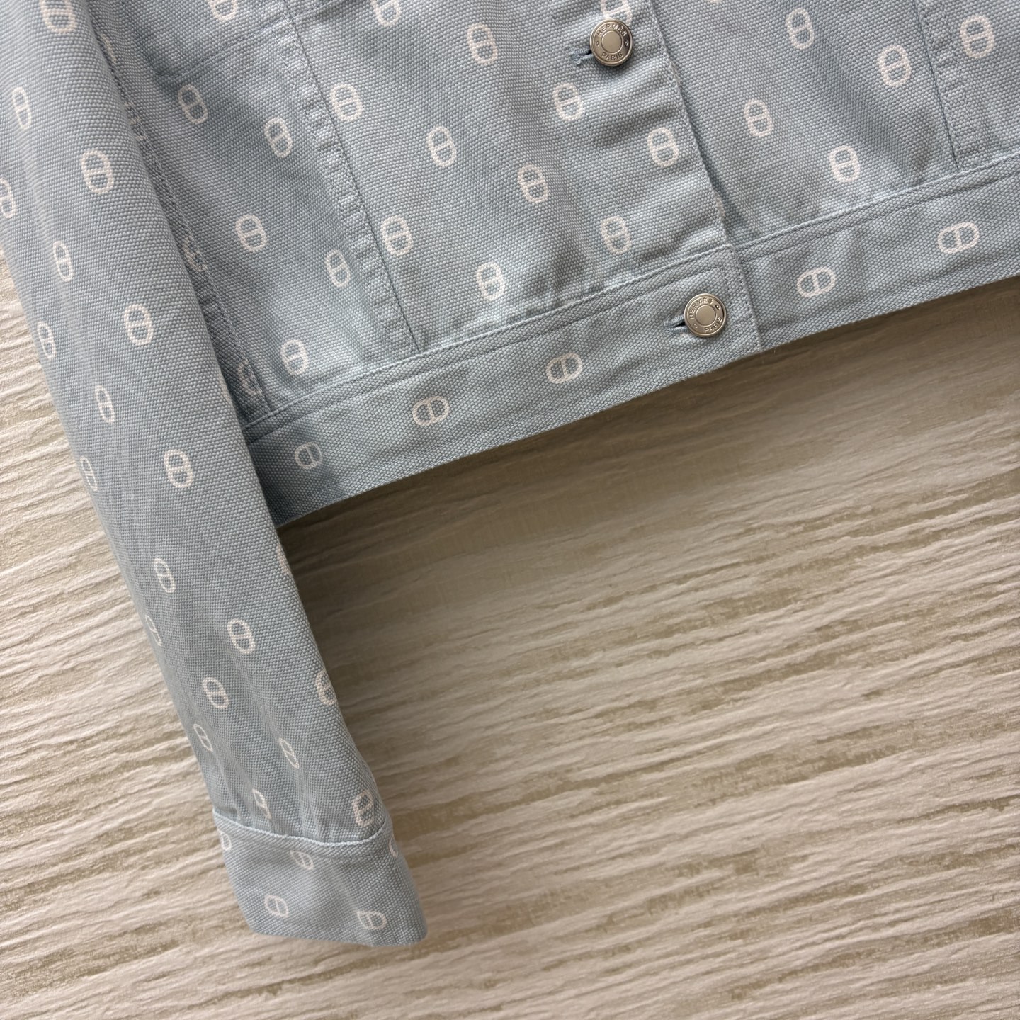 “Stylish Women’s Suit Collection: Pig Nose Logo Jackets, Double-Pocketed H Version, Cowboy Inspired Designs” - 图片 6
