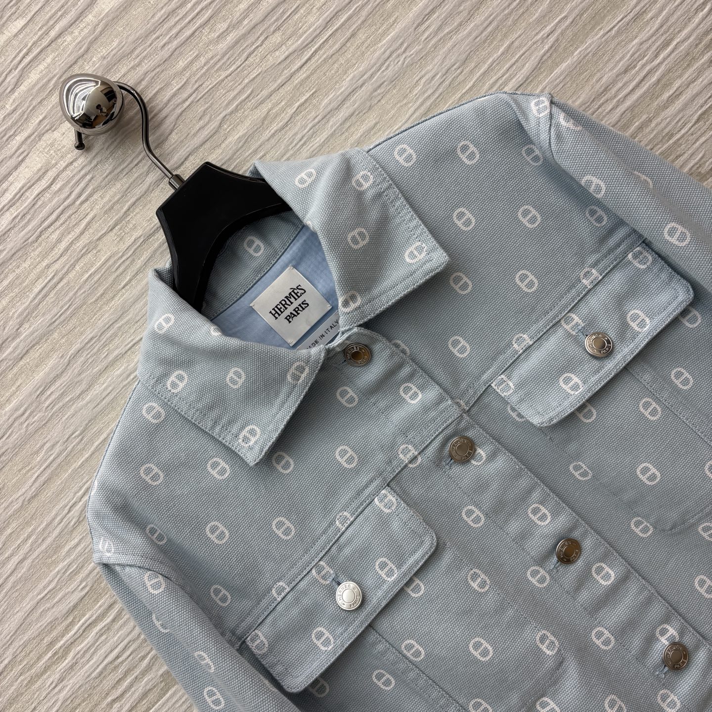 “Stylish Women’s Suit Collection: Pig Nose Logo Jackets, Double-Pocketed H Version, Cowboy Inspired Designs” - 图片 4