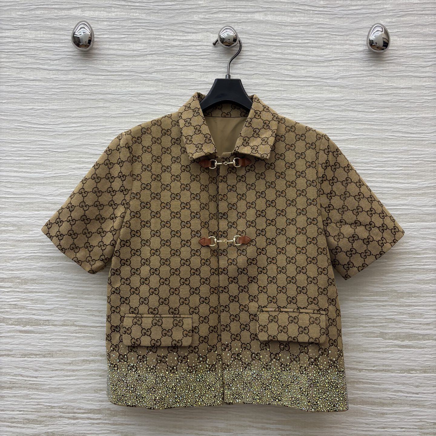 Title: P720 One-Size-Fits-All Dress and High-Quality Monotypings Summary Summary: P720 offers versatile clothing and stylish, high-quality monotyping services for a fashionable look - 图片 1