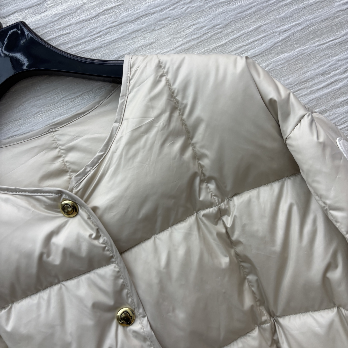 Mo家 25秋冬新款 圆领面包羽绒服马甲 圆领短款面包服版型 配送本布腰带 两种风格随意切换 上身帅气时