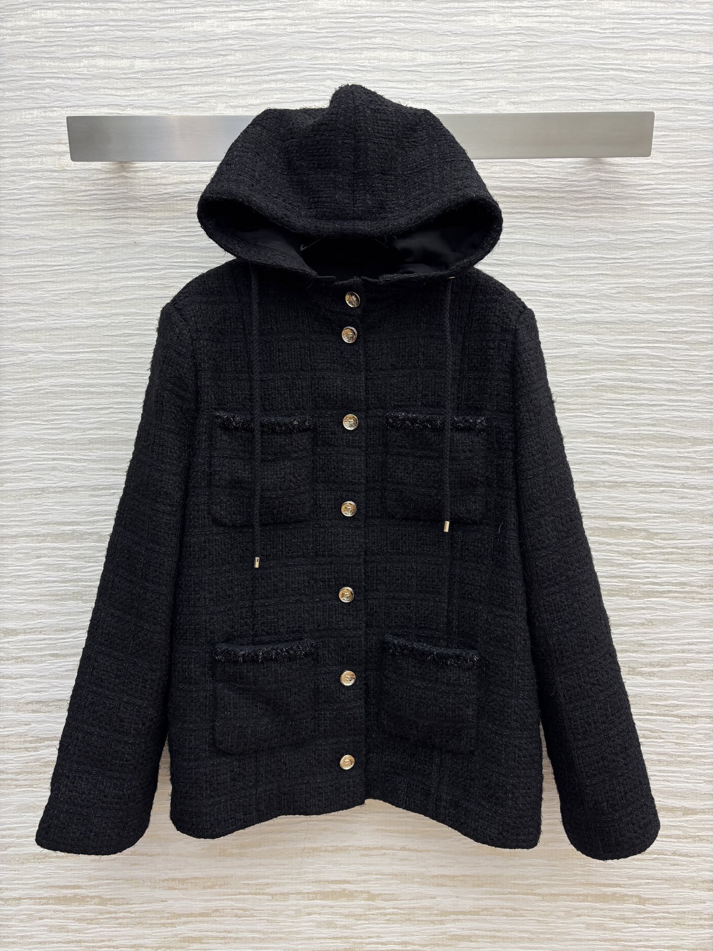 香25秋冬 jennie同款 黑格纹连帽粗花呢外套 高级定制粗花呢软呢面料 帽子可拆卸 质感超棒 金色纽