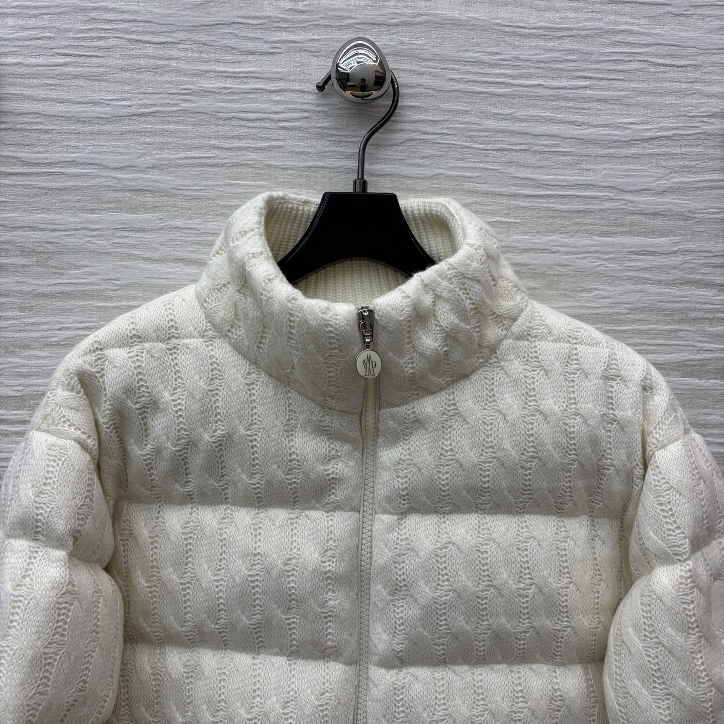 Mo家 25秋冬新款 勾花羊毛针织 立领羽绒服 寒冬行走的利器 保暖不臃肿 外层针织羊毛面料 低调又不失
