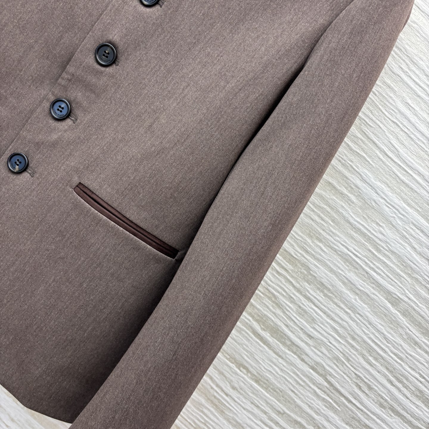 lP🆕 25早秋 老钱风立领夹克 复古撞色立领设计 打破单调 利落剪裁勾勒线条 经典版型轻松穿出高级调性