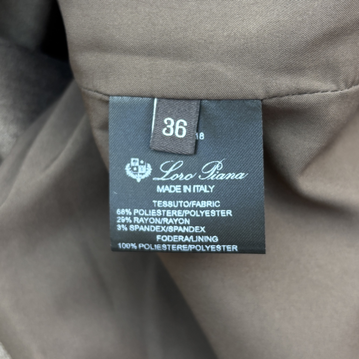 lP🆕 25早秋 老钱风立领夹克 复古撞色立领设计 打破单调 利落剪裁勾勒线条 经典版型轻松穿出高级调性