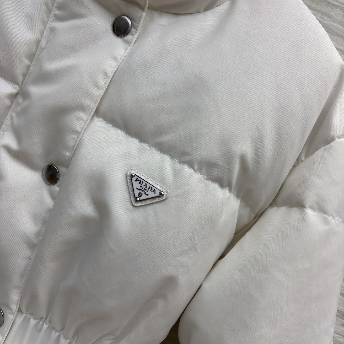 PD家 25秋冬新款 连帽收腰面包羽绒服 拒绝臃肿 连帽收腰面包版型 机能扣腰包腰带 上身轻松拉长视觉比