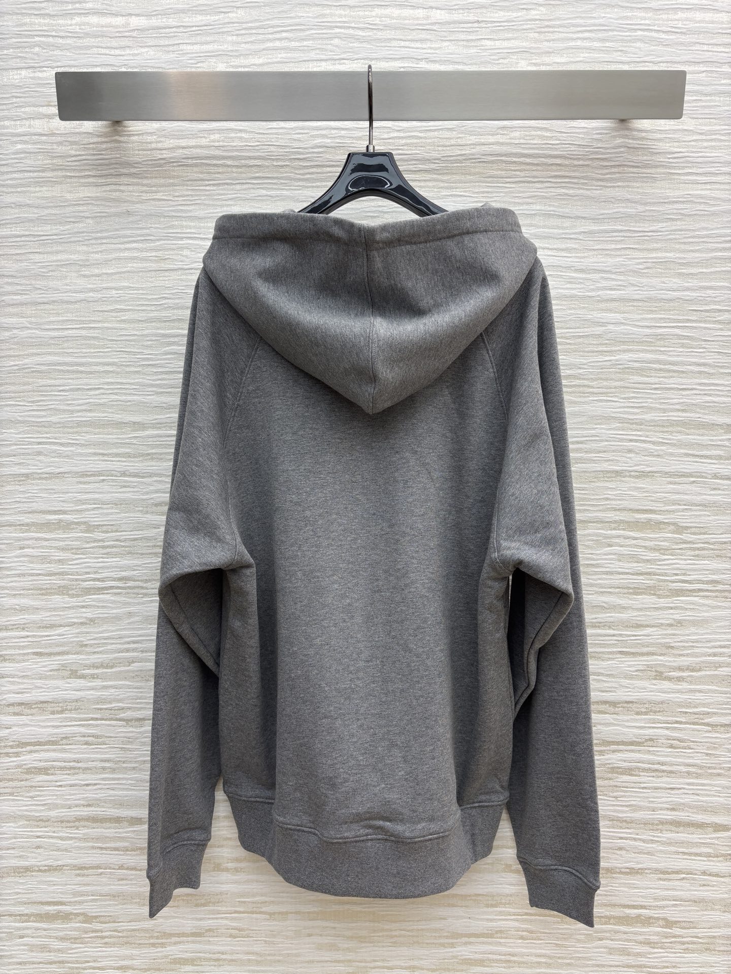 L家 25早秋新款 涂鸦图案连帽卫衣 连帽抽绳小宽松版型 上身百搭不挑人 胸前童趣可爱的宇航员涂鸦图案 