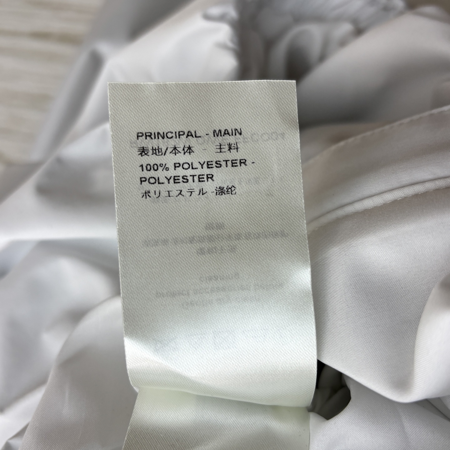 L家 25早秋新款 暗纹老花拼接连帽夹克外套 拉链短款连帽设计帅气有型 轻松营造酷帅氛围感 拼接老花印花