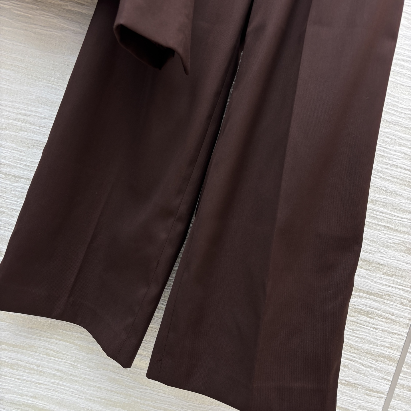 LW家 25秋冬新款 棕色西装夹克外套搭配西装休闲裤 超高颜值 一秒提升气质感 西装小翻领设计 定制lo