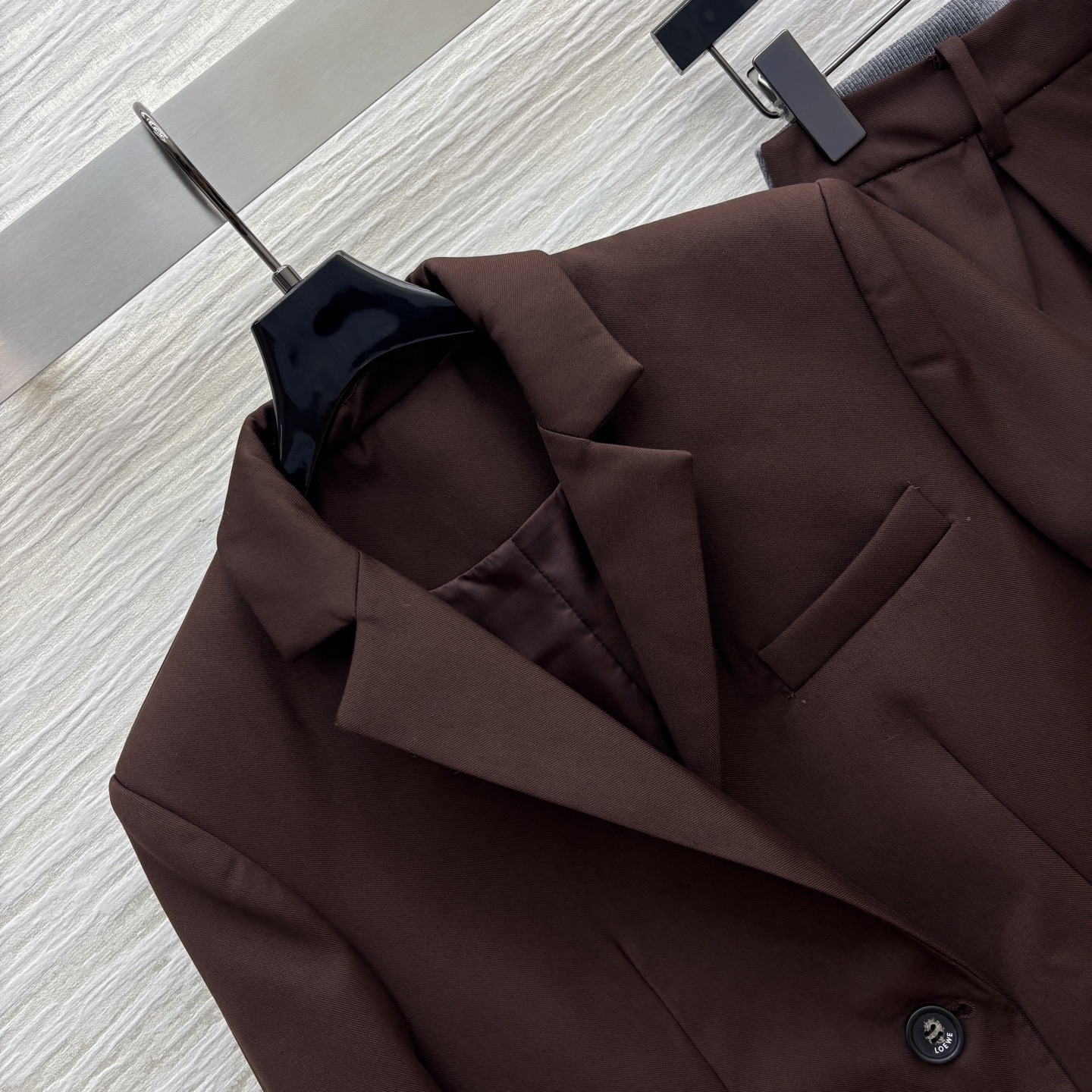 LW家 25秋冬新款 棕色西装夹克外套搭配西装休闲裤 超高颜值 一秒提升气质感 西装小翻领设计 定制lo