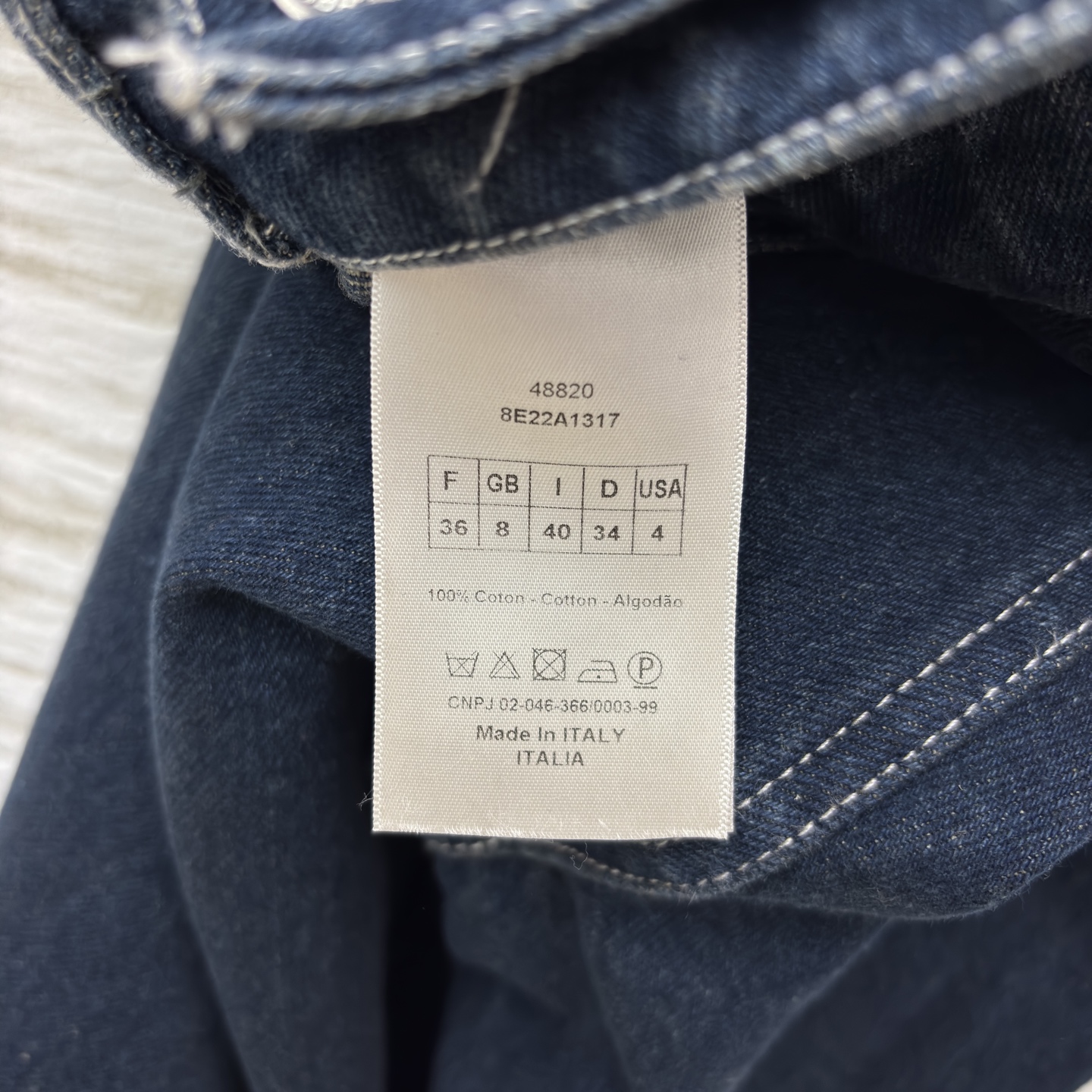 D家25新款 高腰不对称围裹直筒阔腿牛仔长裤 高腰阔腿裤型 上身超显大长腿 各种裤型都能驾驭的款 完美展