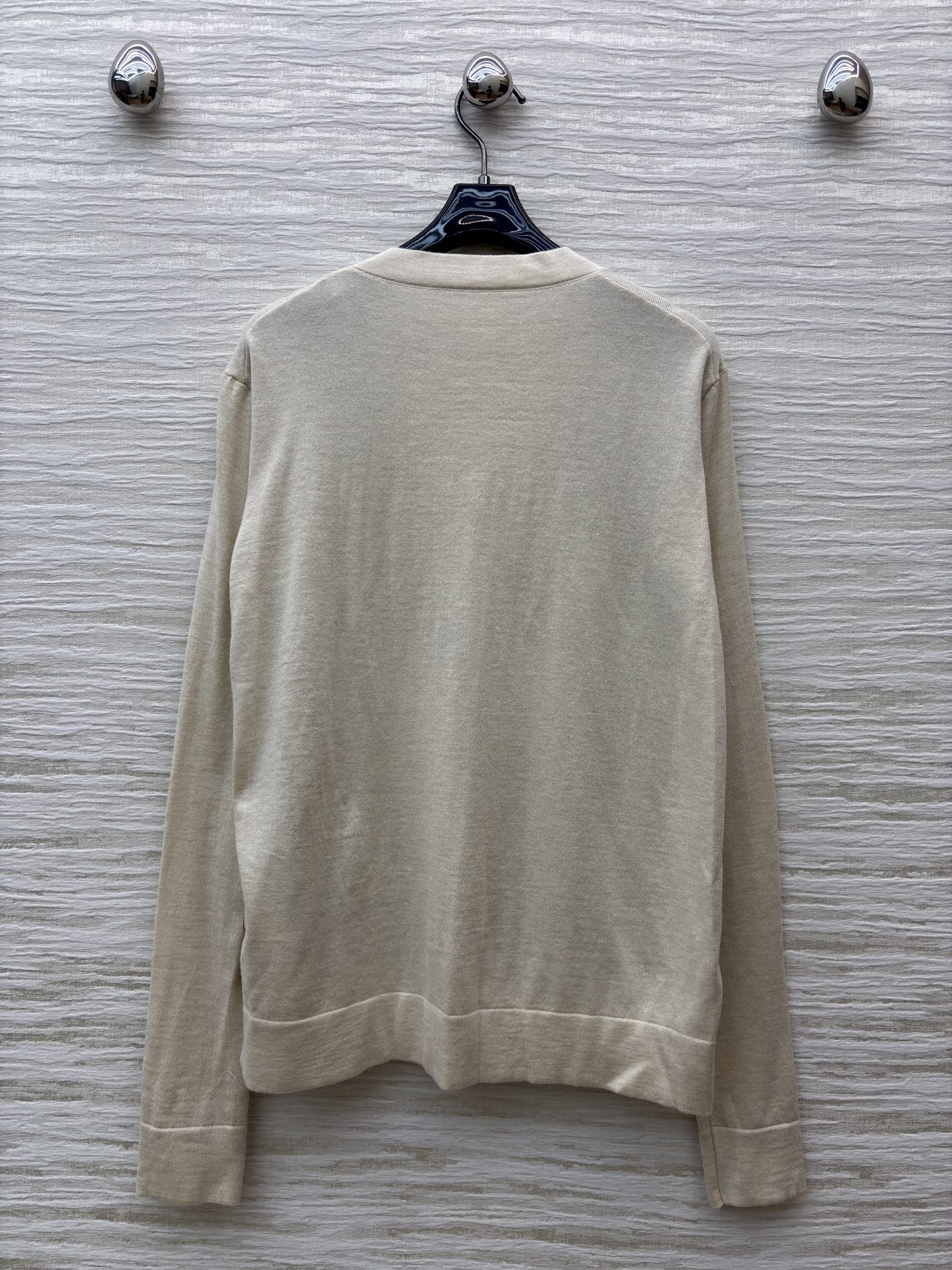 L家 25秋冬新款 卡通邮票老花拼接针织系列 短袖T恤 +V领长袖开衫 经典老花提花卡通邮票图案拼接针织