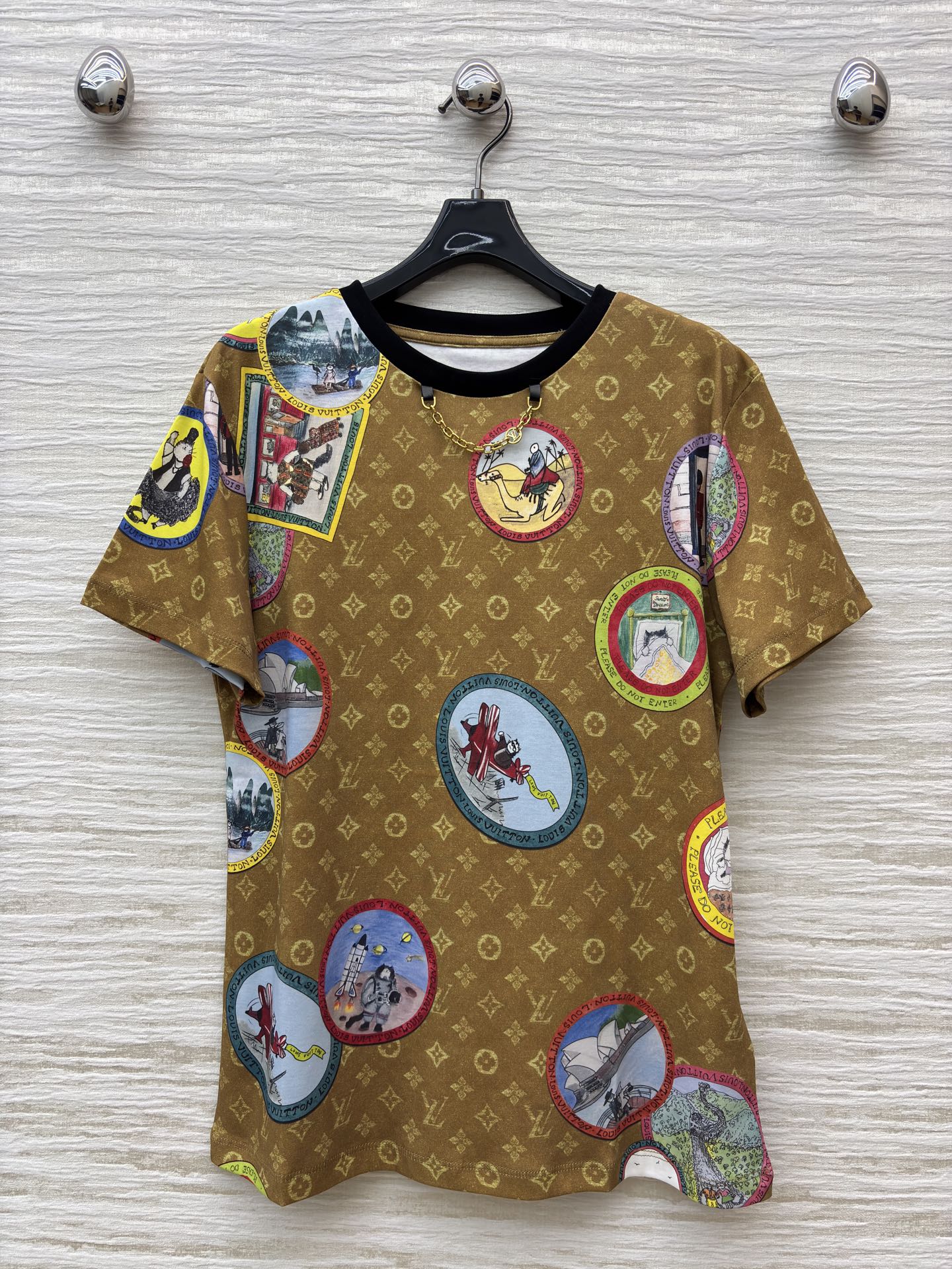 L家 25秋冬新款 经典老花短袖T恤 时髦搭配单品 妥妥的BF男友风 每年必备的经典单品 经典配色老花效