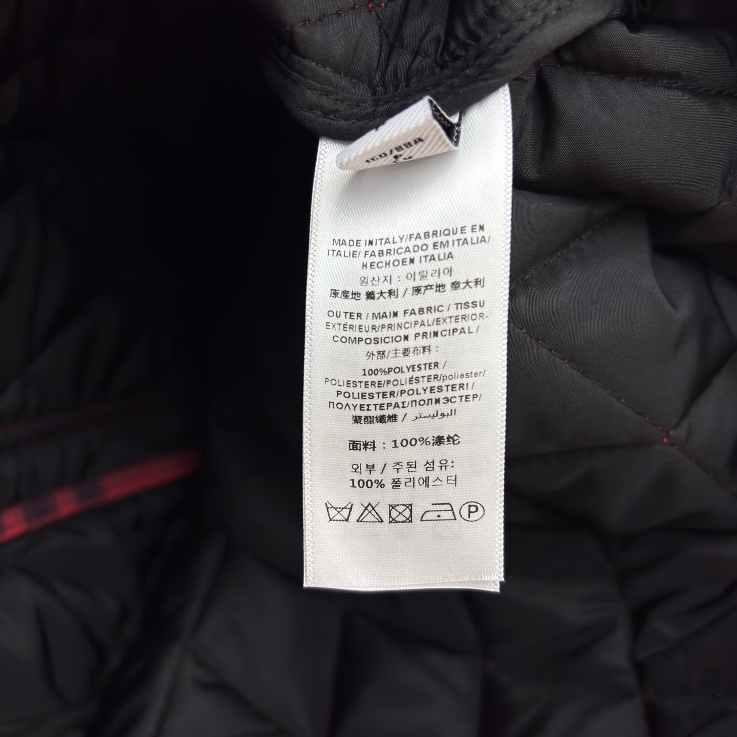 BUR 25秋冬新款 灯芯绒翻领拼接衍缝格纹夹棉外套 短款宽松设计 亮眼装饰灯芯绒衣领 按扣与隐藏式拉链