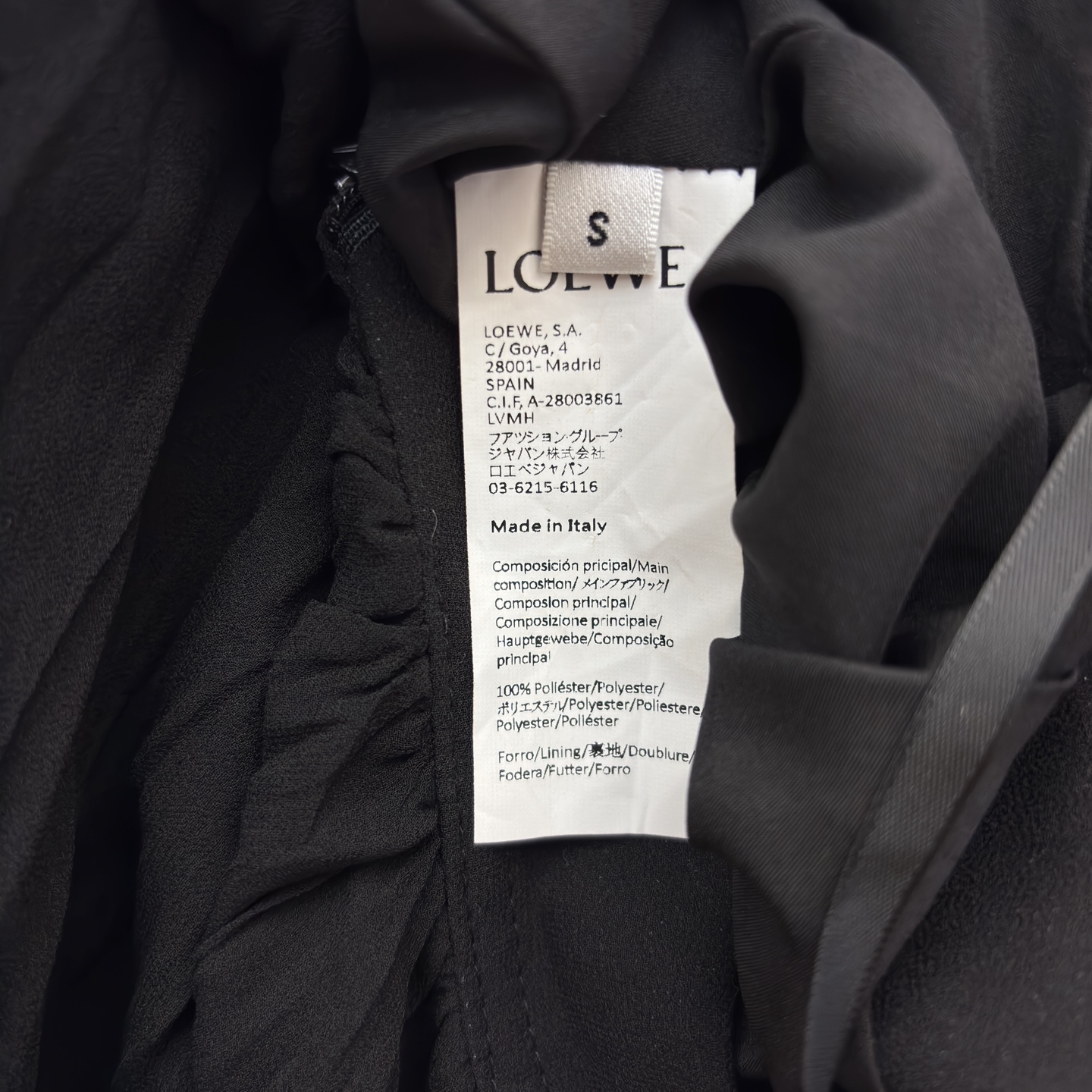 25秋冬新款 褶皱肌理感短裙 双层褶皱面料设计尽显优雅 是一眼就能感觉到的高级 定制褶皱肌理感纹理面料真