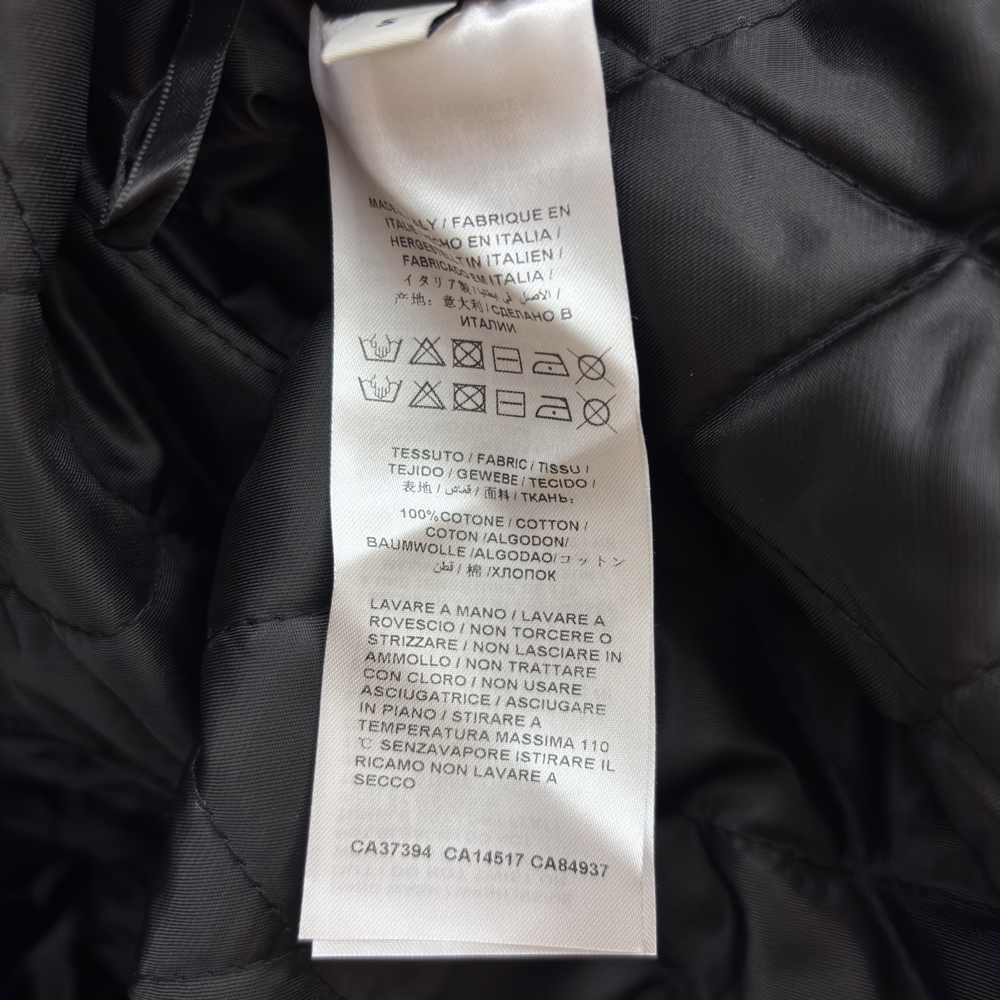 G家Bling Bling 水钻双G提花半身裙 精致与个性的交融 满幅品牌标识尽显格调 渐变烫钻设计闪耀