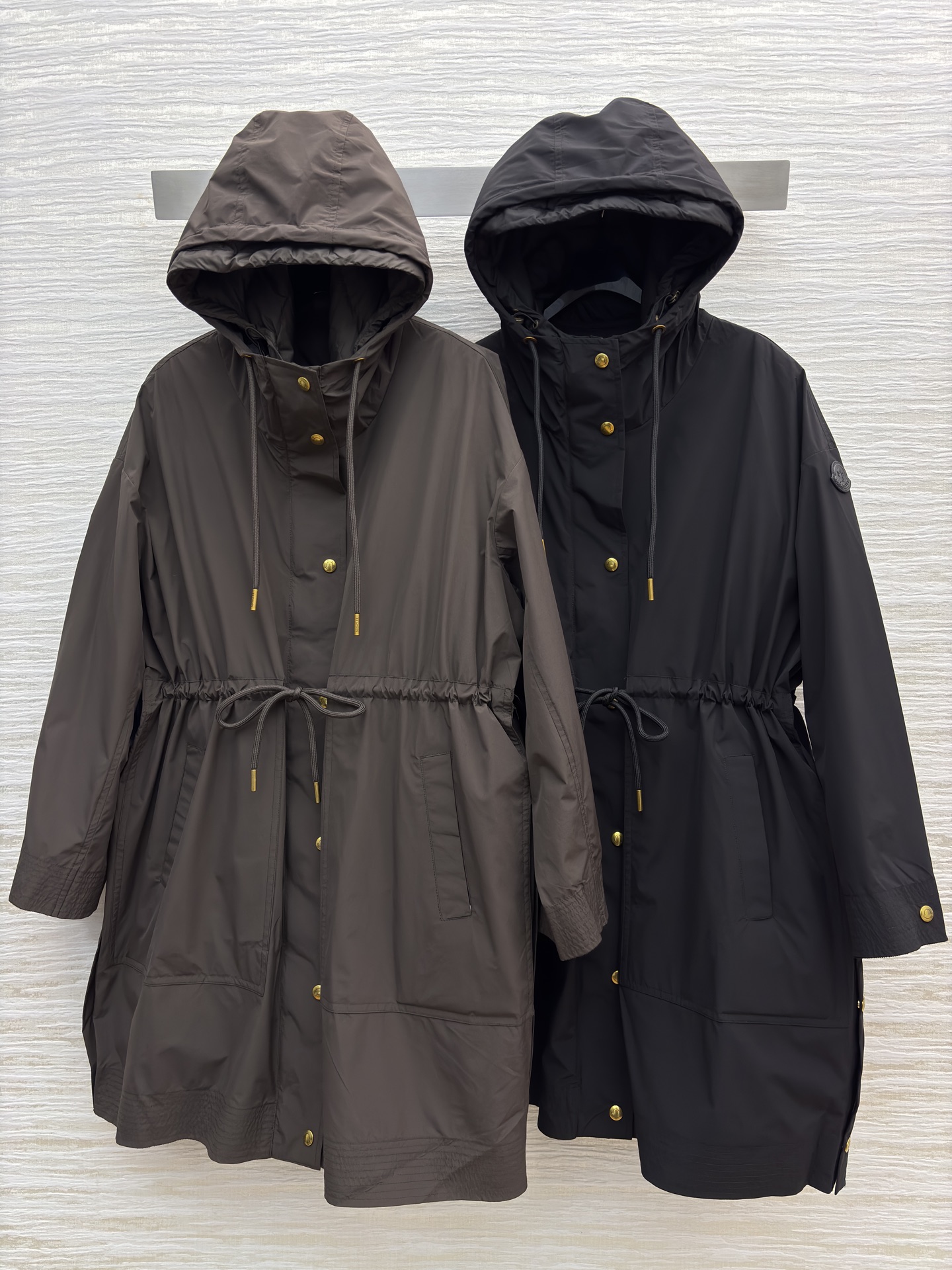 Mo秋冬穿搭新玩法 两件套风衣羽绒绝绝子～ 一衣多穿太香了！风衣外套+羽绒内胆 可拆分可组合 黑色系酷飒