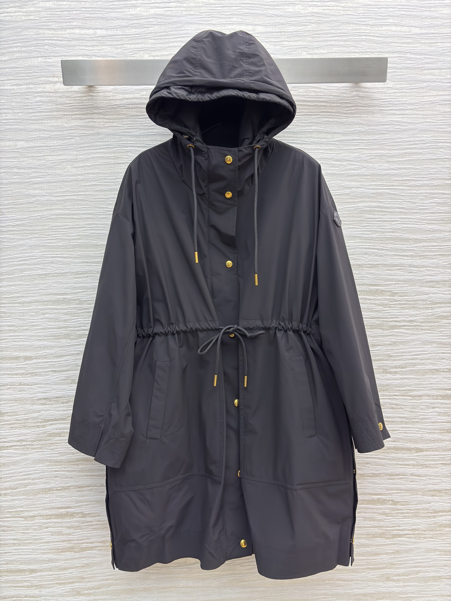 Mo秋冬穿搭新玩法 两件套风衣羽绒绝绝子～ 一衣多穿太香了！风衣外套+羽绒内胆 可拆分可组合 黑色系酷飒