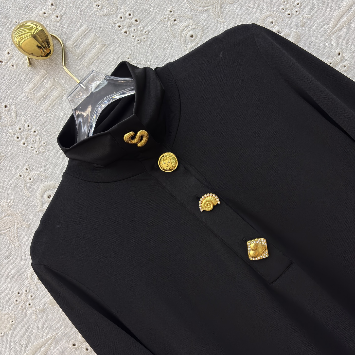 Elegant Pleated Black Dress with Unique Button Detail - Chic & Stylish 5 i1761899835866 84 0 4