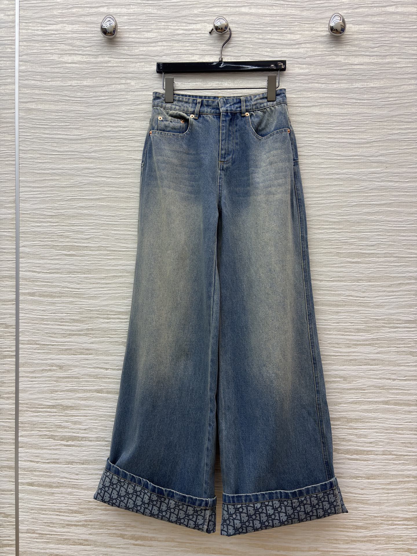 D家 26早春新款 牛仔内提花高腰阔腿裤 原版定制字母牛仔洗水面料 宽松阔腿设计 垂感好又柔软 春夏秋都