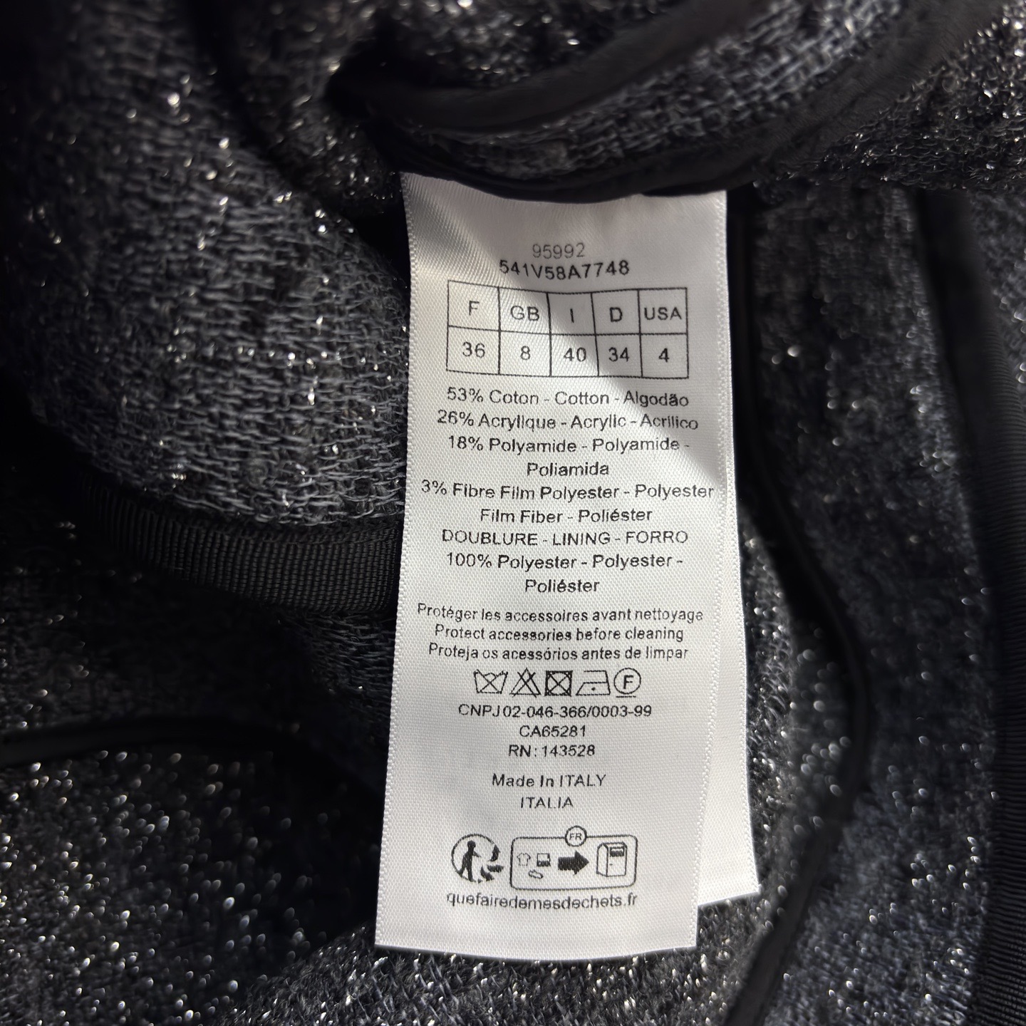 D家 25秋冬新款 圆领小香风小外套 经典圆领短款设计 手工纺粗花呢+闪银线 低调奢华感满满 经典CD珍