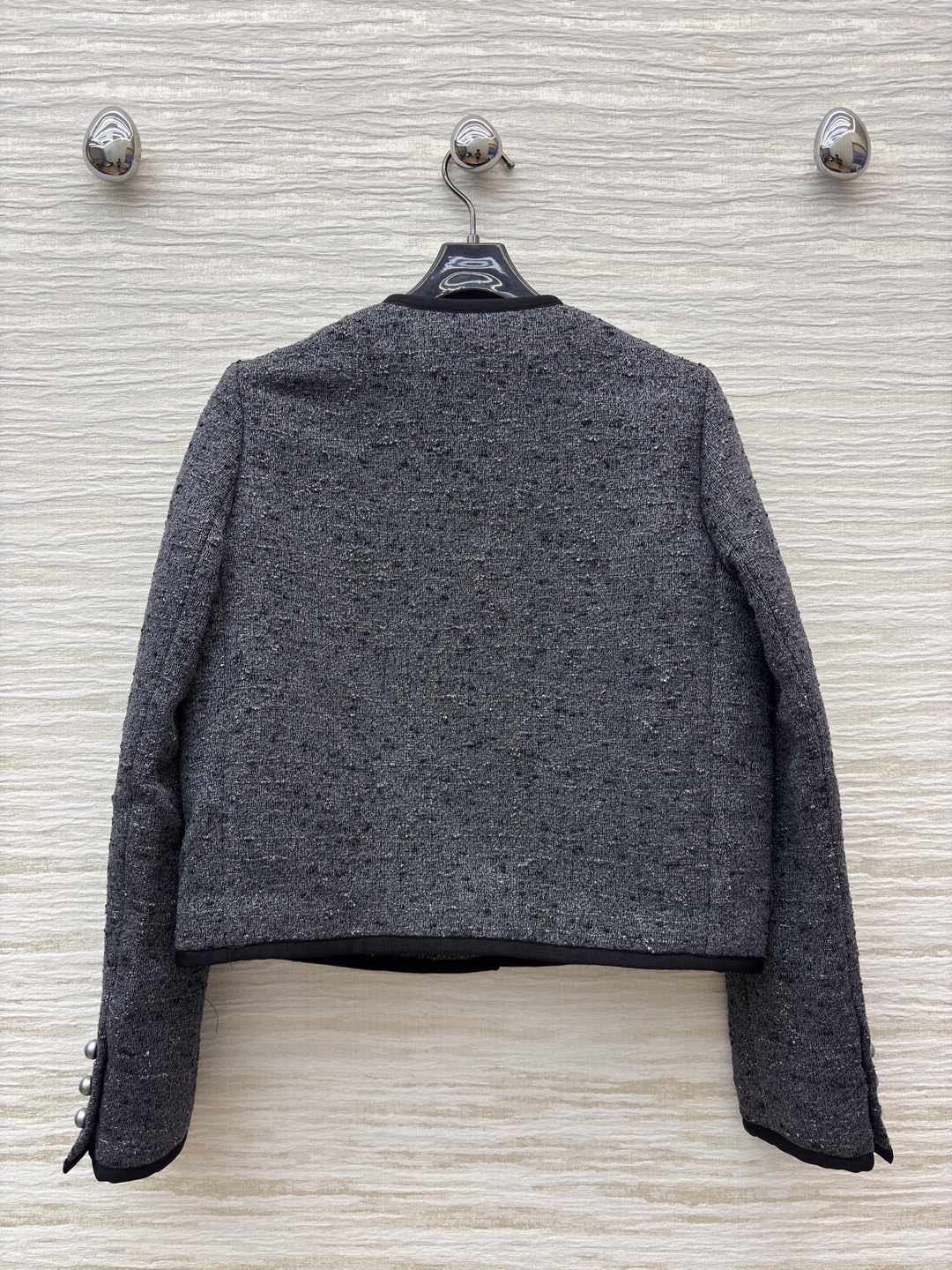 D家 25秋冬新款 圆领小香风小外套 经典圆领短款设计 手工纺粗花呢+闪银线 低调奢华感满满 经典CD珍