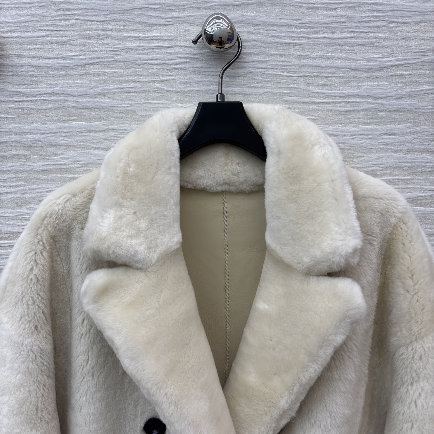 Reversible Shearling and Leather-Look Coat - Mid-Length, Elegant & Versatile 3 i1761991407913 4238 0 2