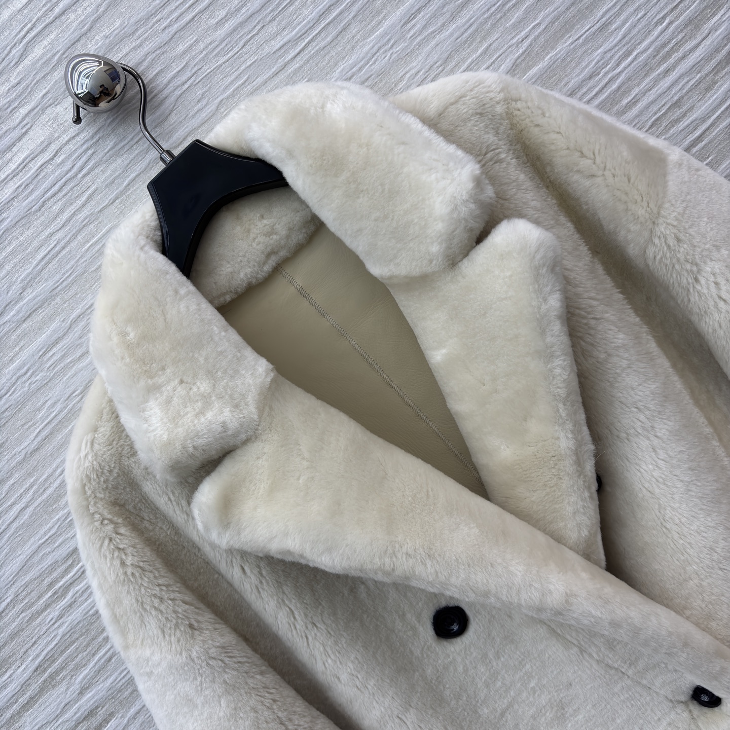 Reversible Shearling and Leather-Look Coat - Mid-Length, Elegant & Versatile 5 i1761991410996 7682 0 7