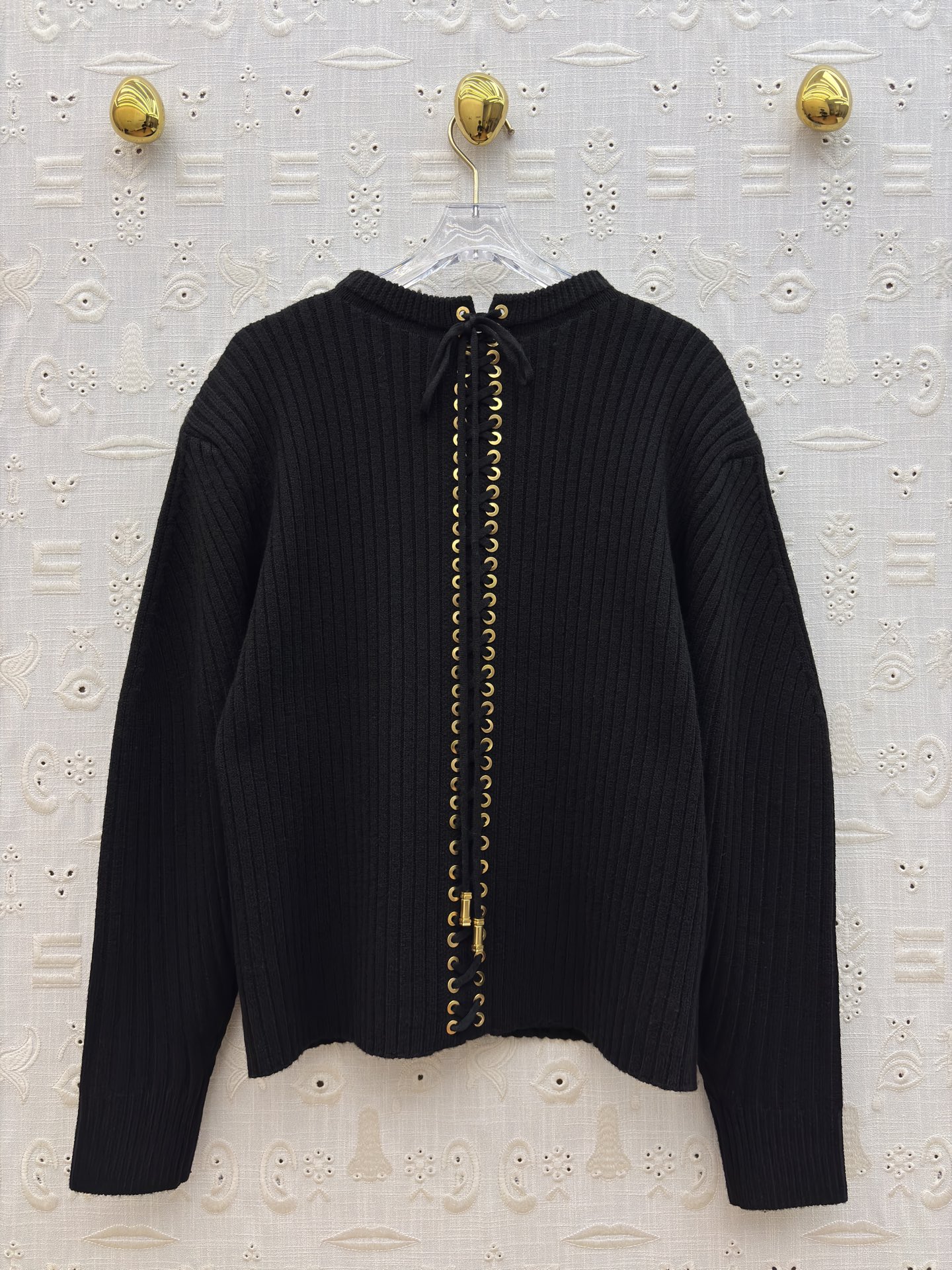 Sch 25秋冬 坑条毛衣 后背金属系带设计暗藏小心机 复古色调显白又高级 绑带细节让简约款瞬间时髦 秋