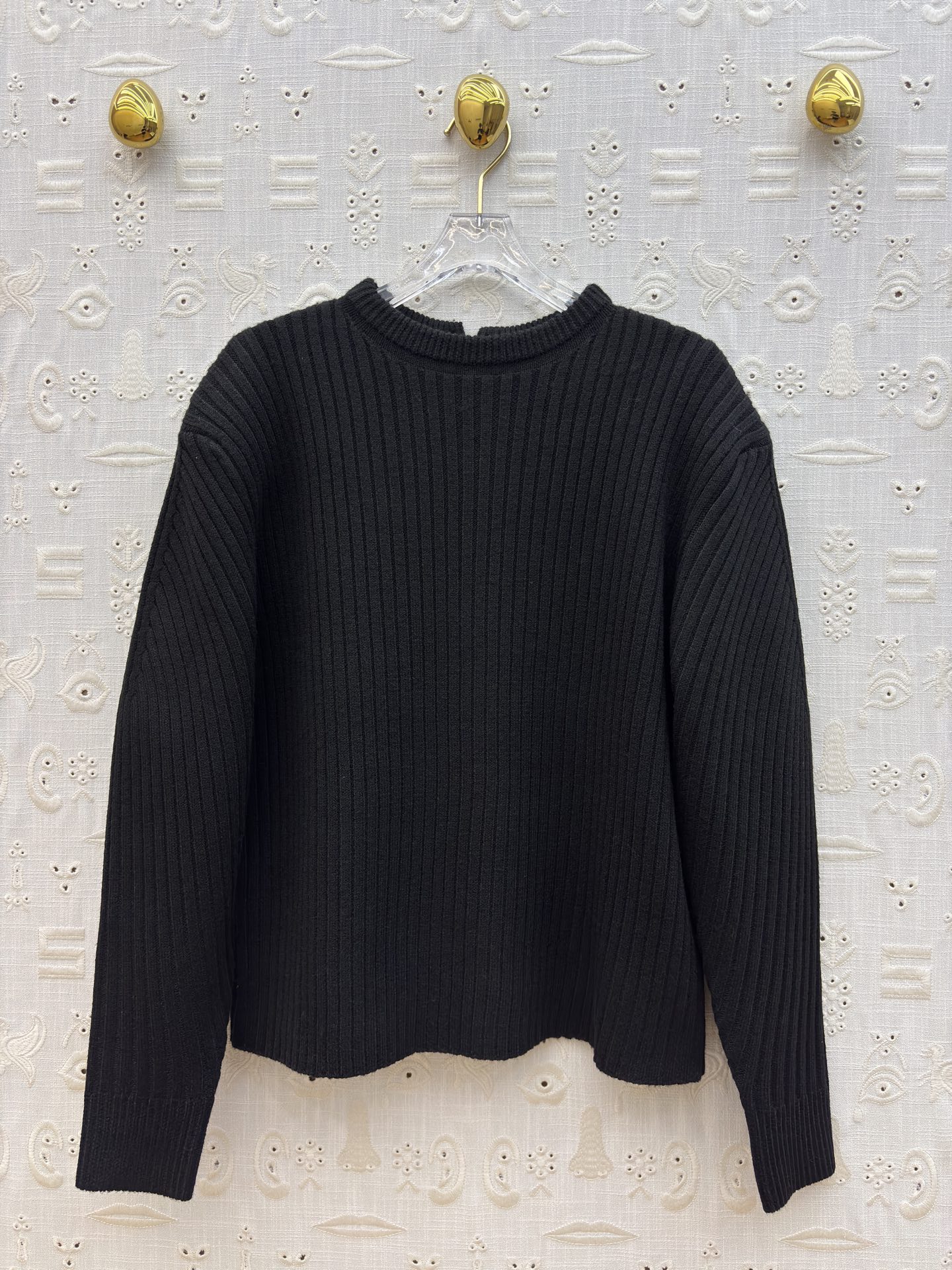 Sch 25秋冬 坑条毛衣 后背金属系带设计暗藏小心机 复古色调显白又高级 绑带细节让简约款瞬间时髦 秋