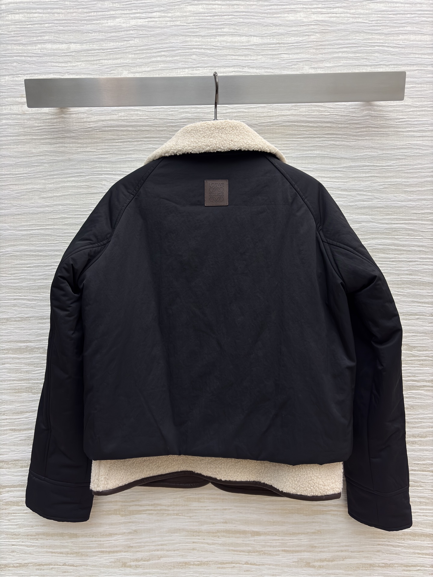 Low翻领两件套外套 秋冬战袍锁定这件！两件套太懂氛围感了 酒红复古显白 黑色经典百搭 羊羔毛领搭配内胆