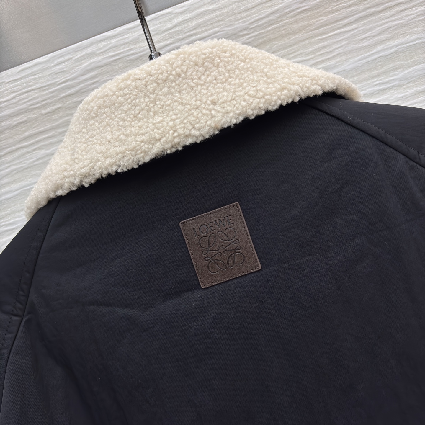 Low翻领两件套外套 秋冬战袍锁定这件！两件套太懂氛围感了 酒红复古显白 黑色经典百搭 羊羔毛领搭配内胆