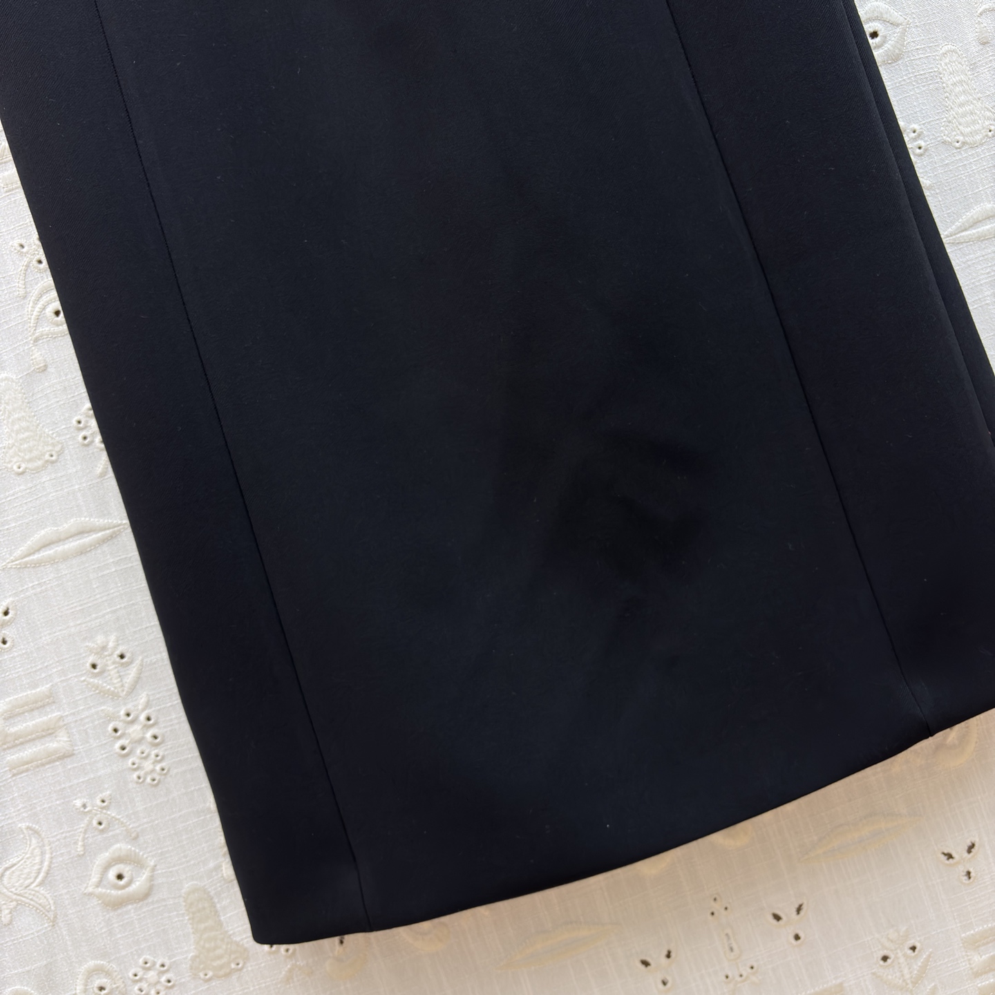 Sch 26新款 尺码刺绣套装 太戳职场精致感了 短款西装利落显比例 金属字母装饰自带贵气 搭配同系列包