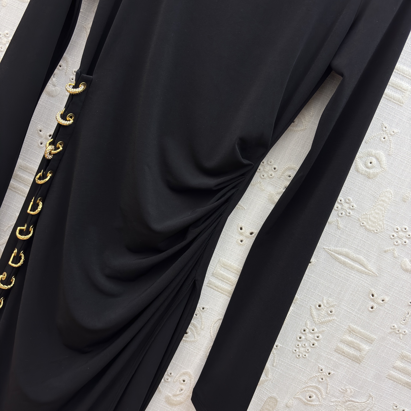 Sch 26新款 带褶皱连衣裙 腰间压褶收腰设计完美勾勒腰线 褶皱留有余空超级遮肉显瘦 侧边开模异扣设计