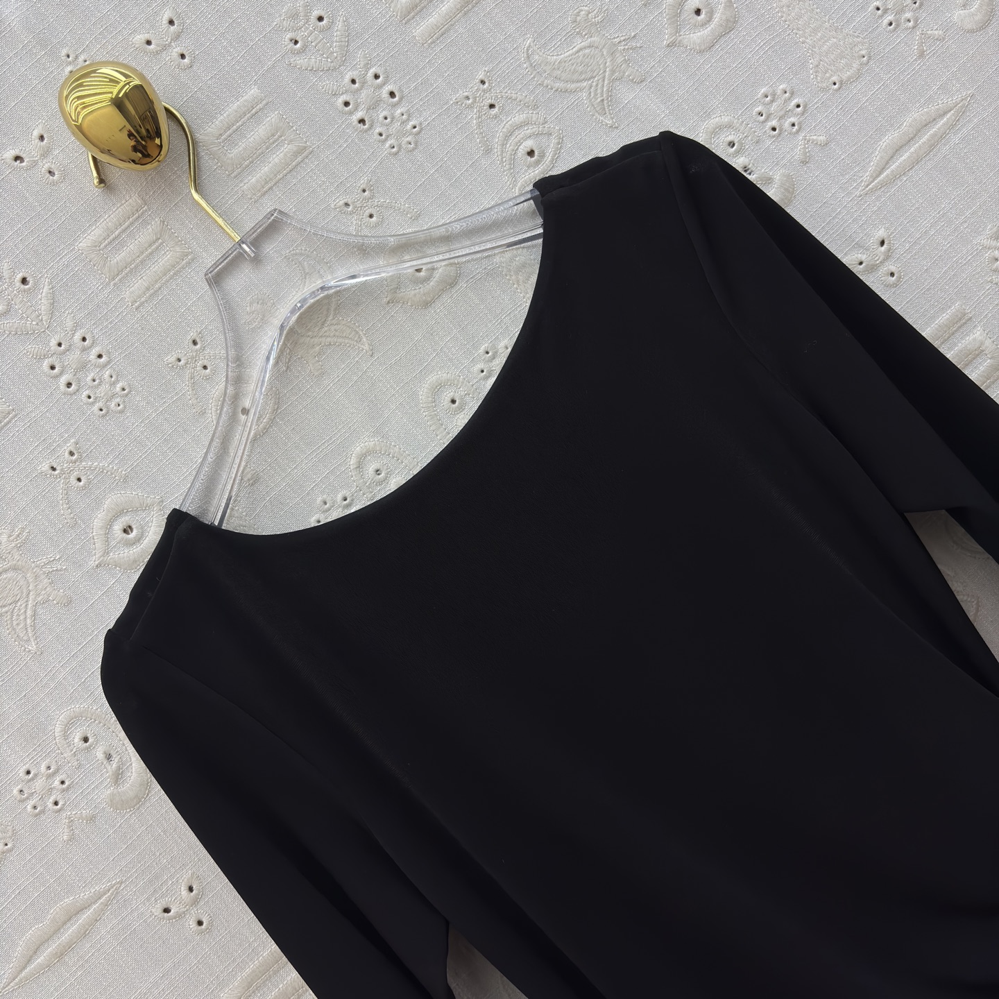 Sch 26新款 带褶皱连衣裙 腰间压褶收腰设计完美勾勒腰线 褶皱留有余空超级遮肉显瘦 侧边开模异扣设计