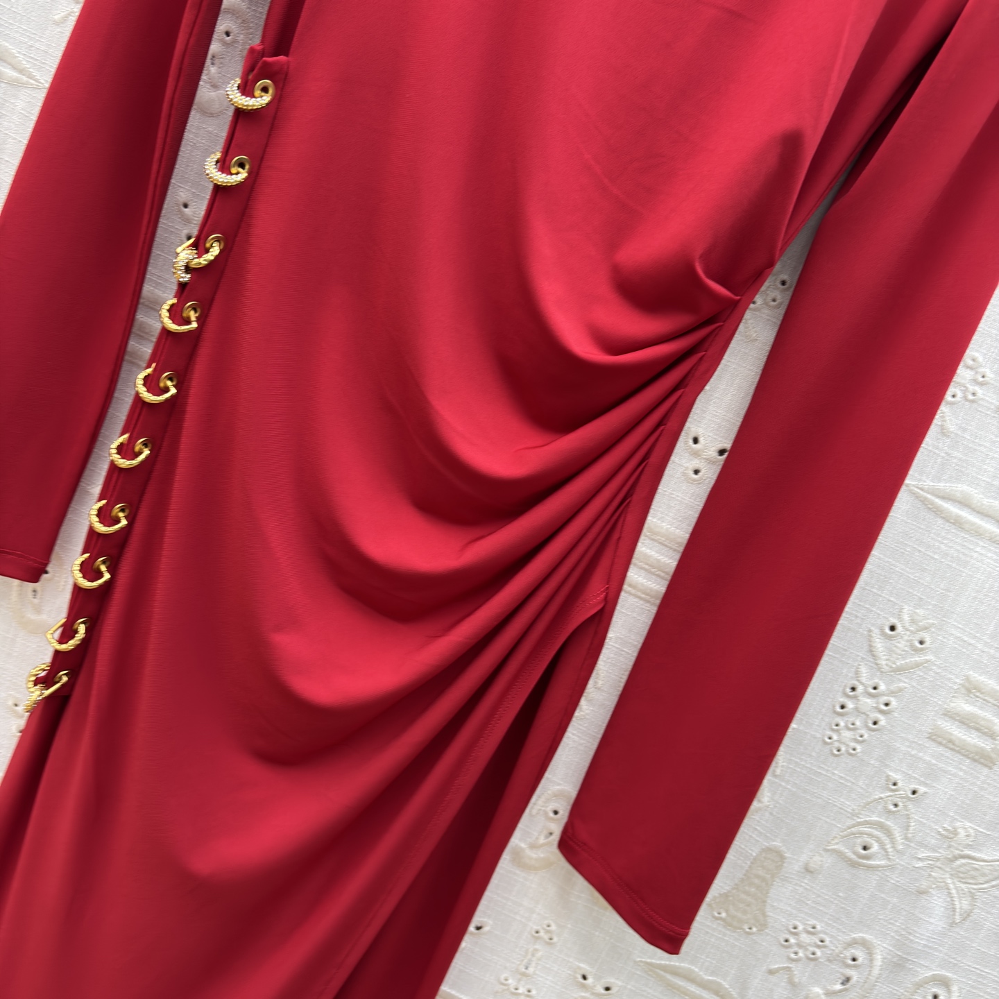 Sch 26新款 带褶皱连衣裙 腰间压褶收腰设计完美勾勒腰线 褶皱留有余空超级遮肉显瘦 侧边开模异扣设计