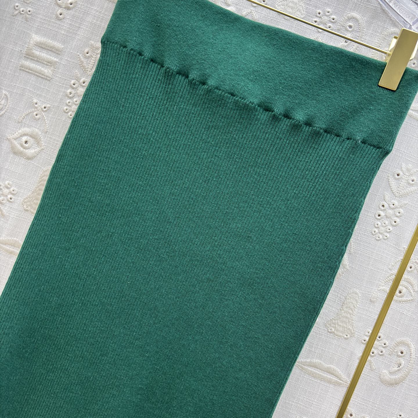 Sch 26新款 异形扣装饰针织套装 半拉链针织衫+异扣针织半裙 上身很舒适修身显瘦 又不会有紧绷感 半