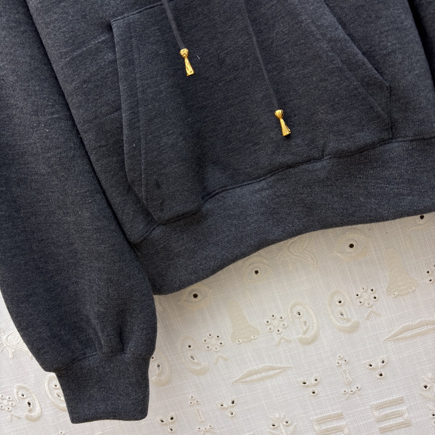 Sch 26新款 五金扣装饰休闲运动套装 立领半拉链套头卫衣+直筒松紧腰阔腿裤 一套搭配日常出行很方便 