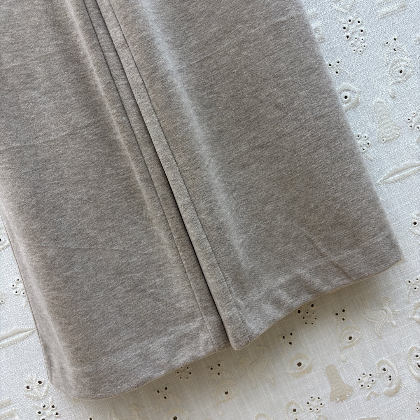 Sch 26新款 五金扣装饰休闲运动套装 立领半拉链套头卫衣+直筒松紧腰阔腿裤 一套搭配日常出行很方便 