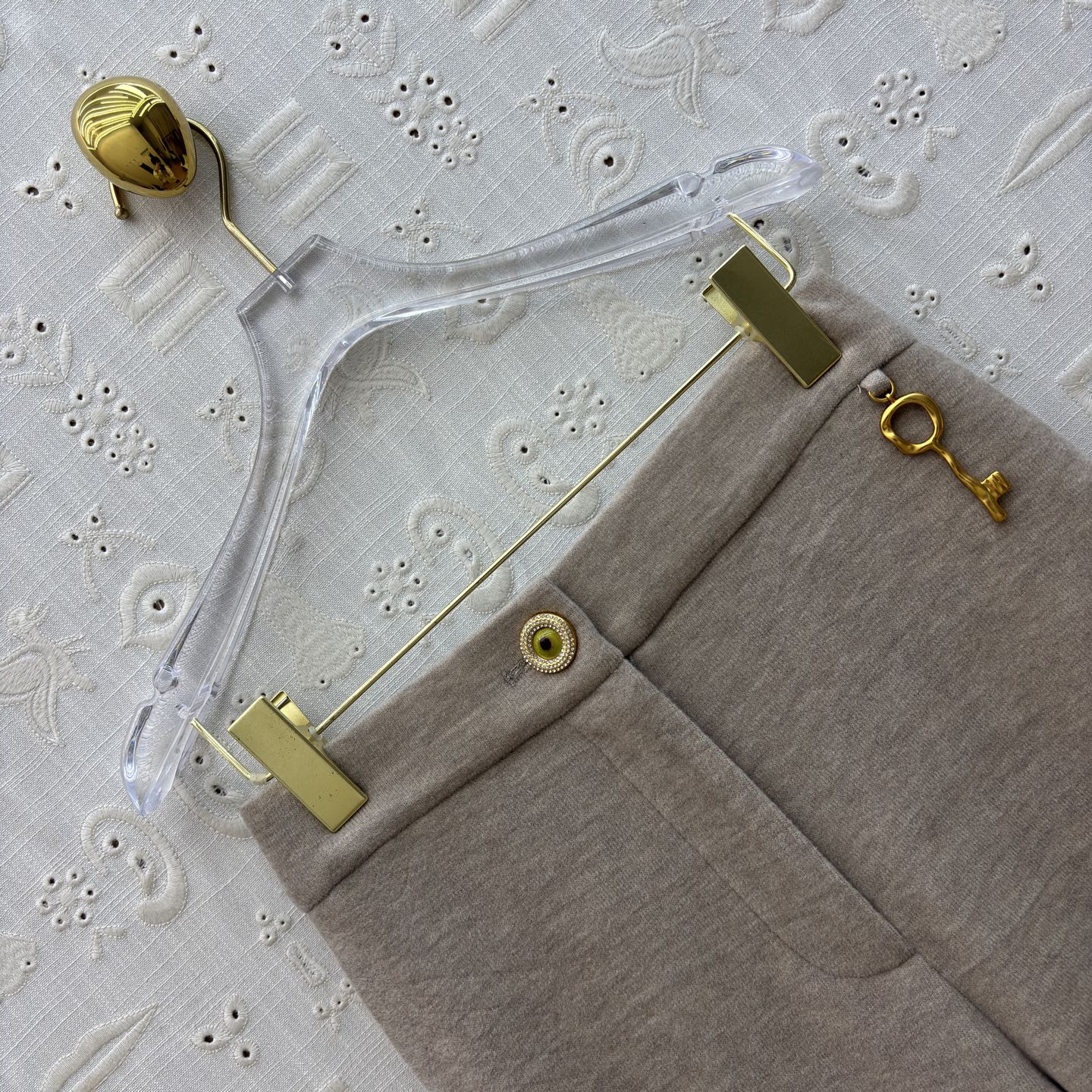 Sch 26新款 五金扣装饰休闲运动套装 立领半拉链套头卫衣+直筒松紧腰阔腿裤 一套搭配日常出行很方便 