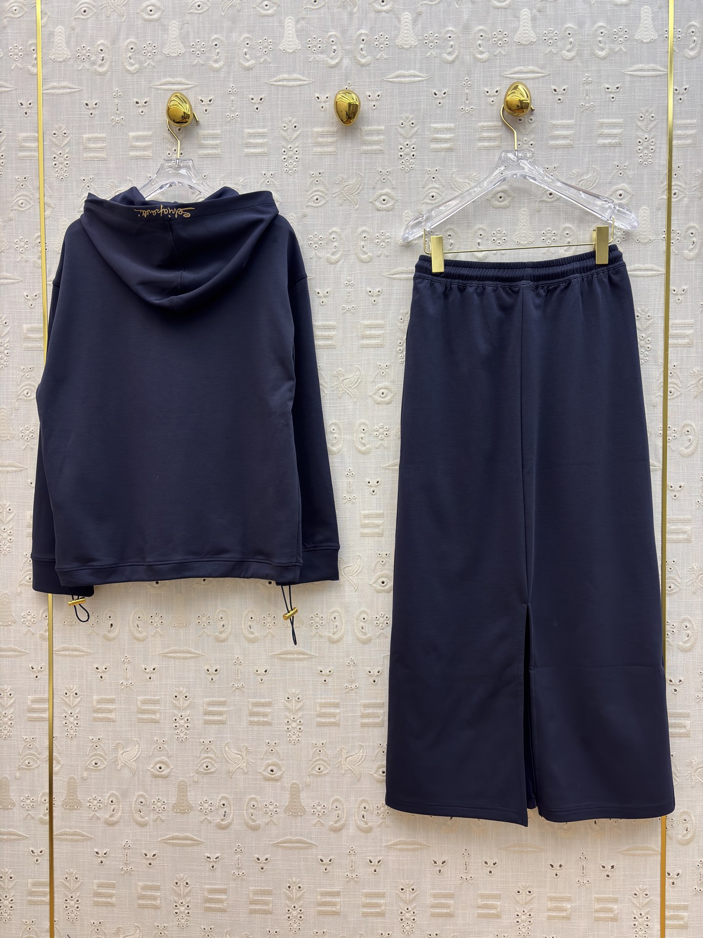 Sch新品 连帽半拉链套裙 经典套头卫衣搭配松紧腰半裙 一套上身显瘦又帅气 重工定制五金装饰 高腰a字裙