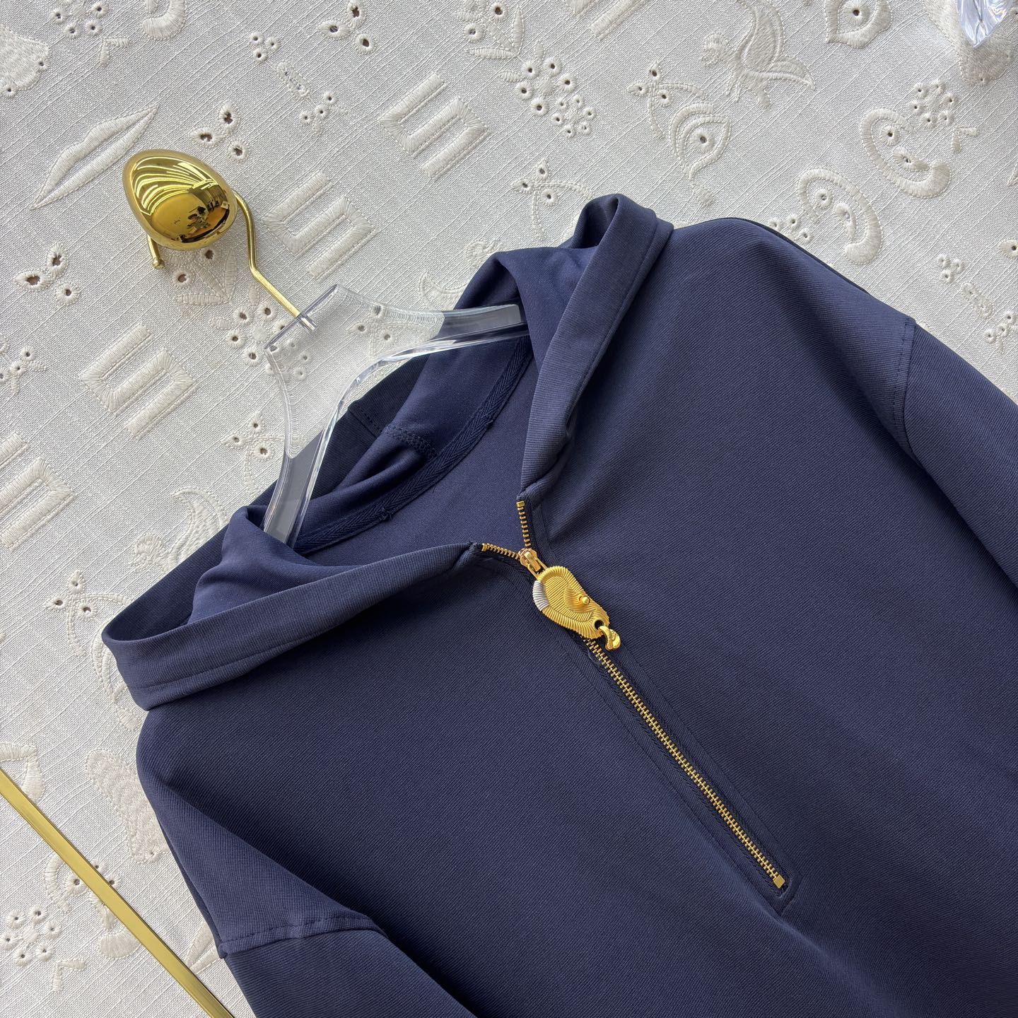 Sch新品 连帽半拉链套裙 经典套头卫衣搭配松紧腰半裙 一套上身显瘦又帅气 重工定制五金装饰 高腰a字裙