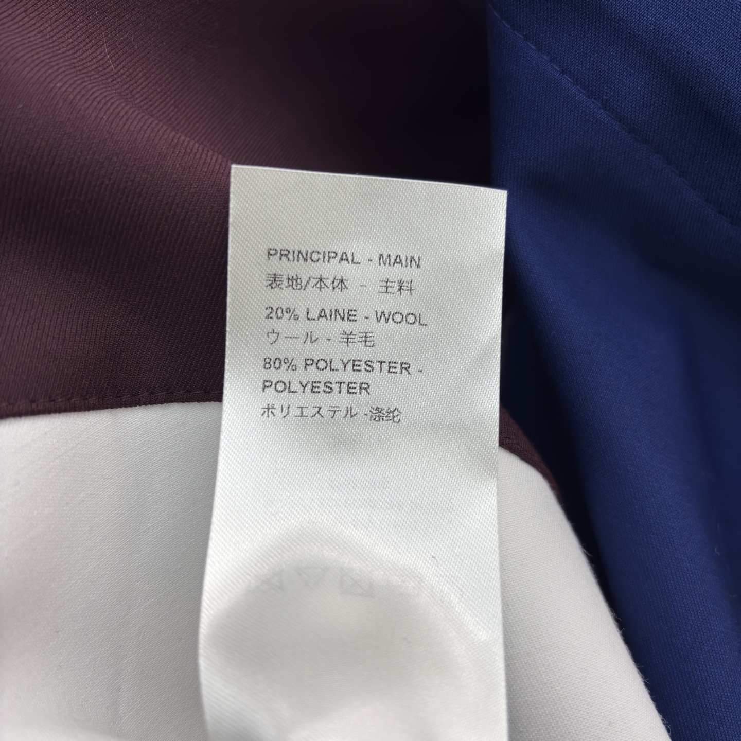 L家 26早春新款 撞色拼接连帽外套 短款设计+灰色主色 搭配酒红、黑色、白色几何拼接 层次感超强！高品