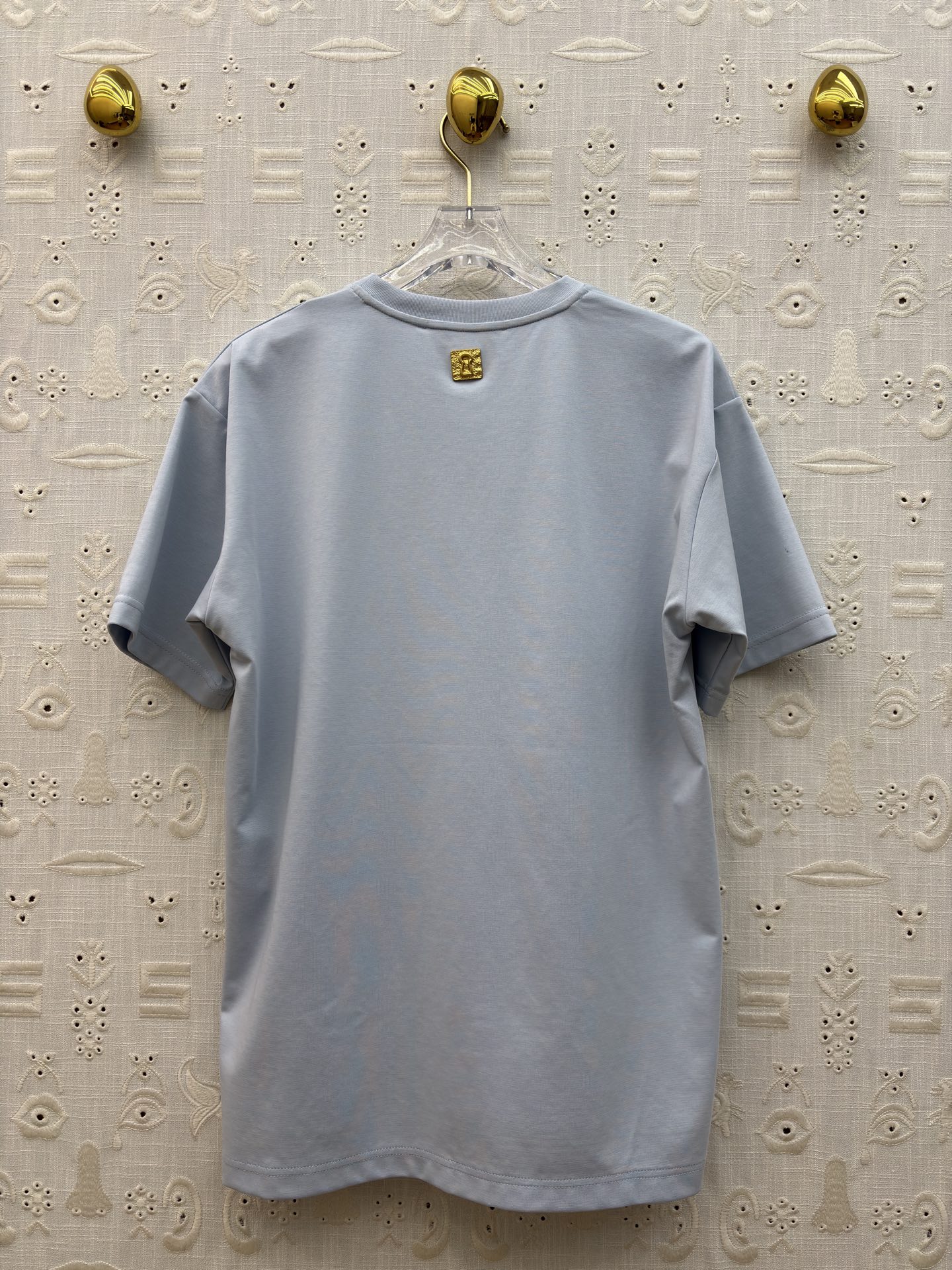 Sch 夏日衣橱刚需三色T恤重磅上线！极简宽松廓形适配各种身形 侧边开衩设计悄悄优化比例 软糯透气的面料