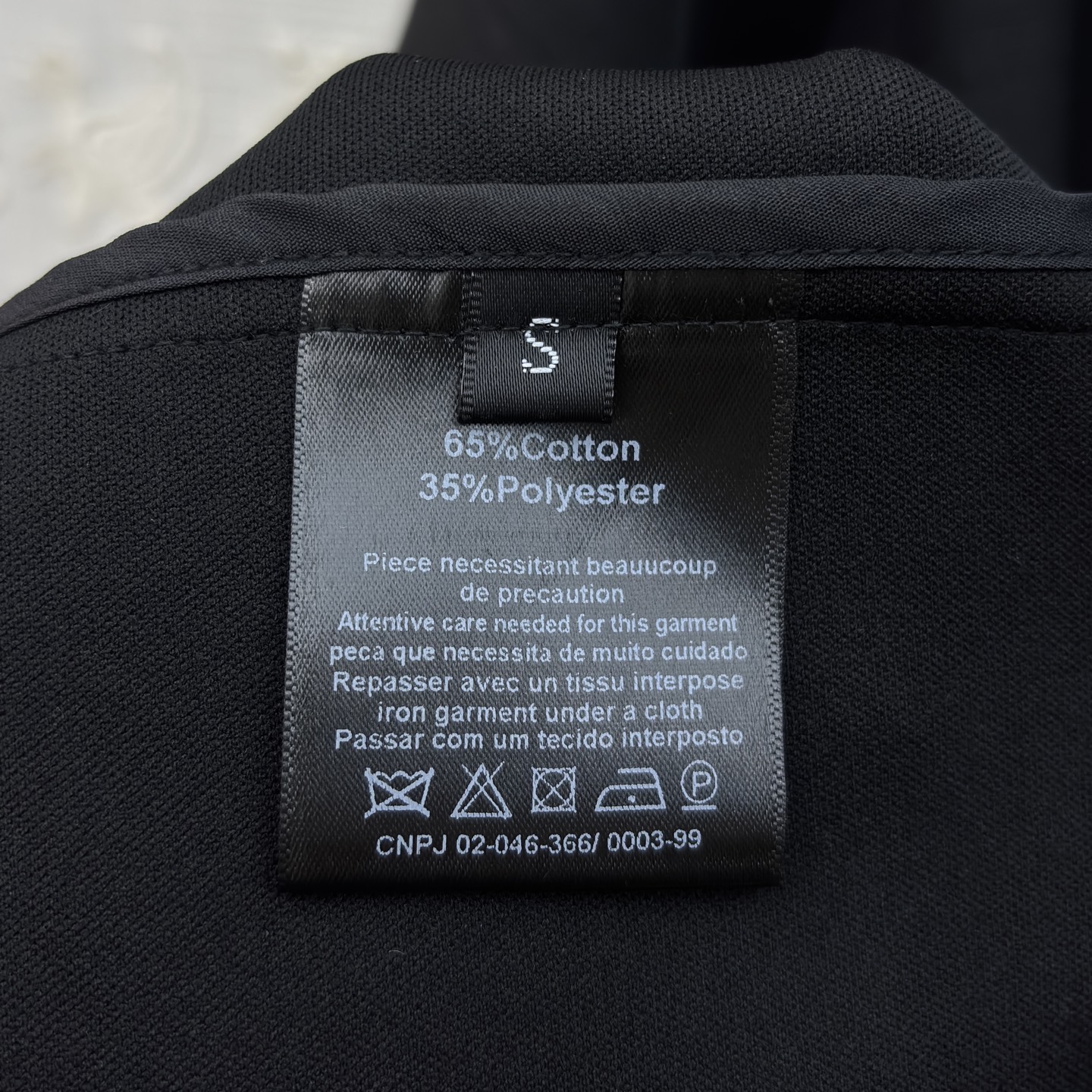 Sch 26春夏氛围感 一件就够了 重工艺五金装饰 ✨利落剪裁勾勒优雅线条 米白/卡其/黑三色演绎不同气