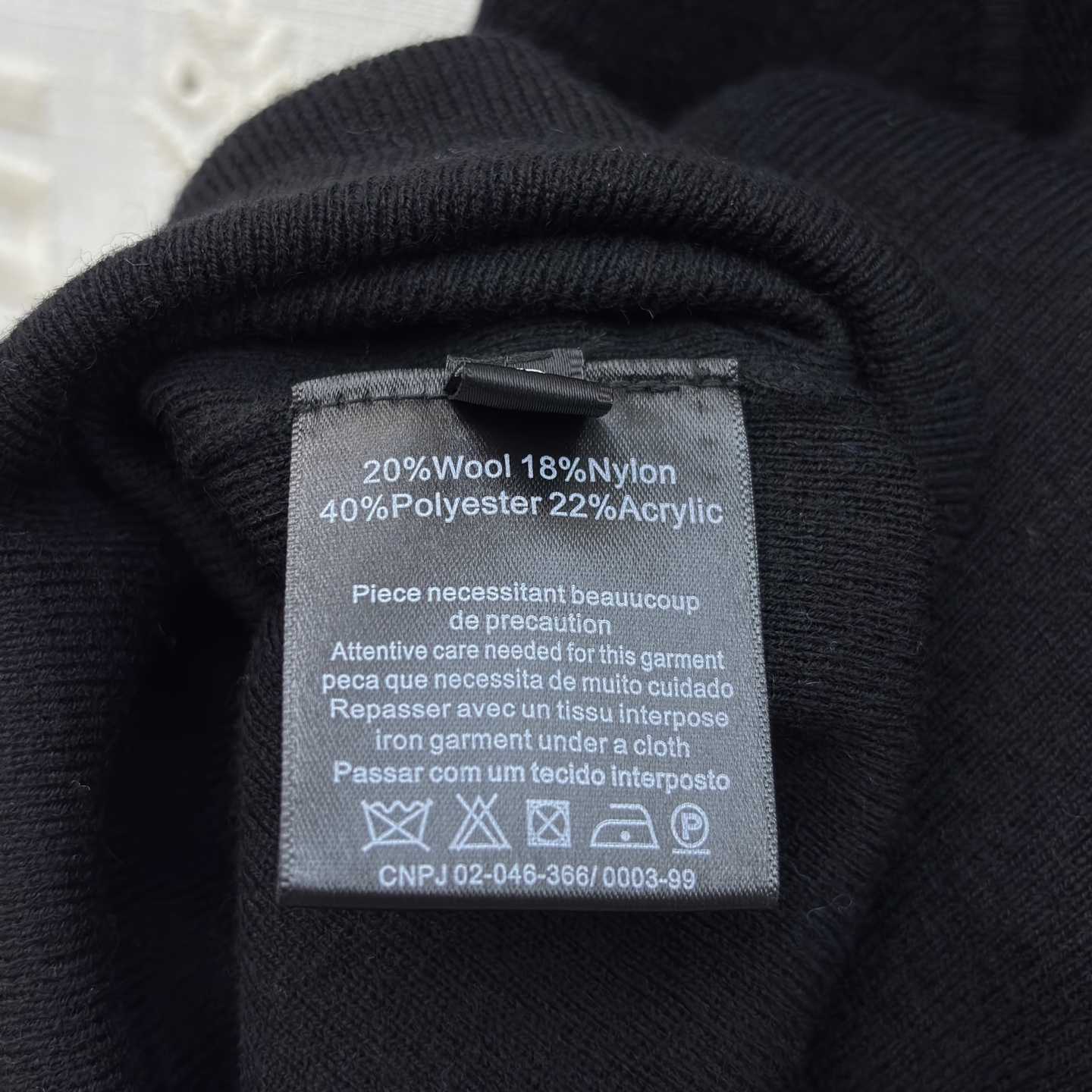 Sch 经典刺绣立体字母T恤 软糯亲肤的面料 春夏换季最值得入手的低调奢品 四色SML