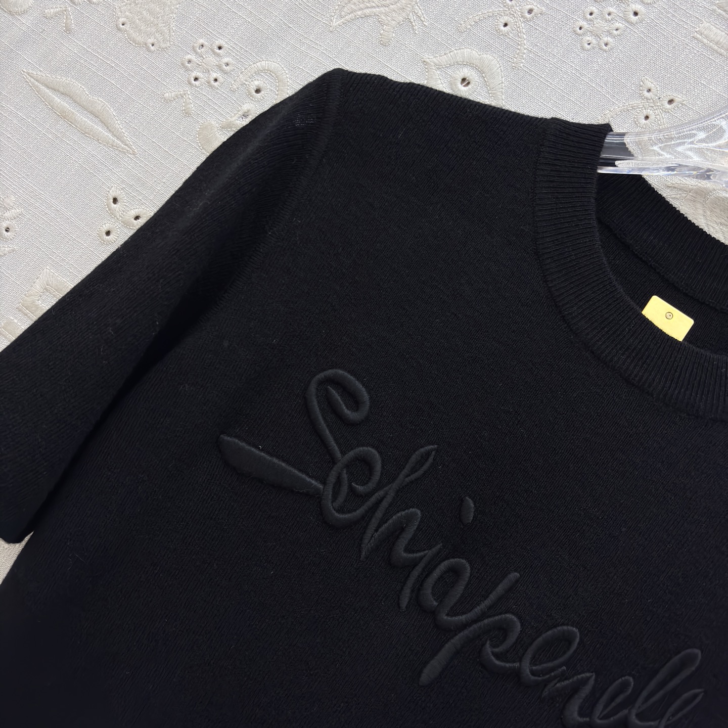 Sch 经典刺绣立体字母T恤 软糯亲肤的面料 春夏换季最值得入手的低调奢品 四色SML