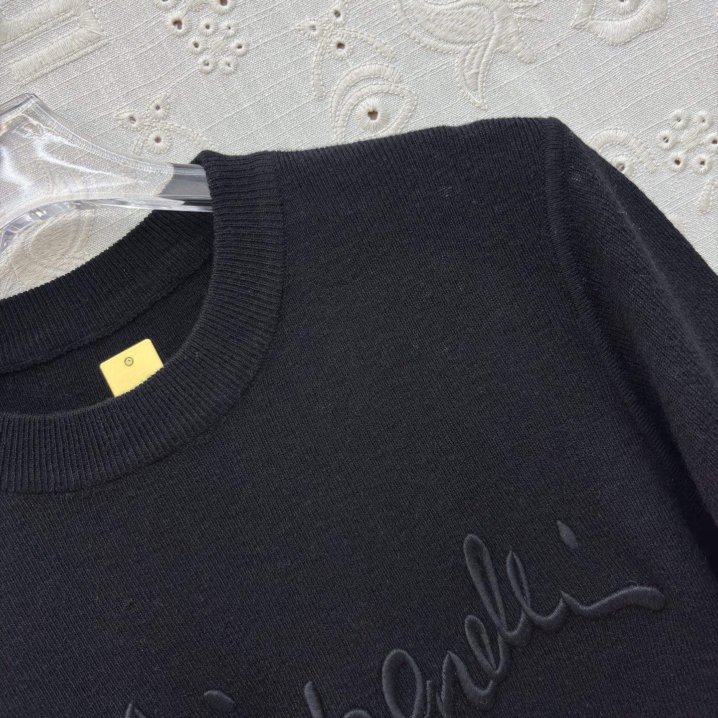 Sch 经典刺绣立体字母T恤 软糯亲肤的面料 春夏换季最值得入手的低调奢品 四色SML