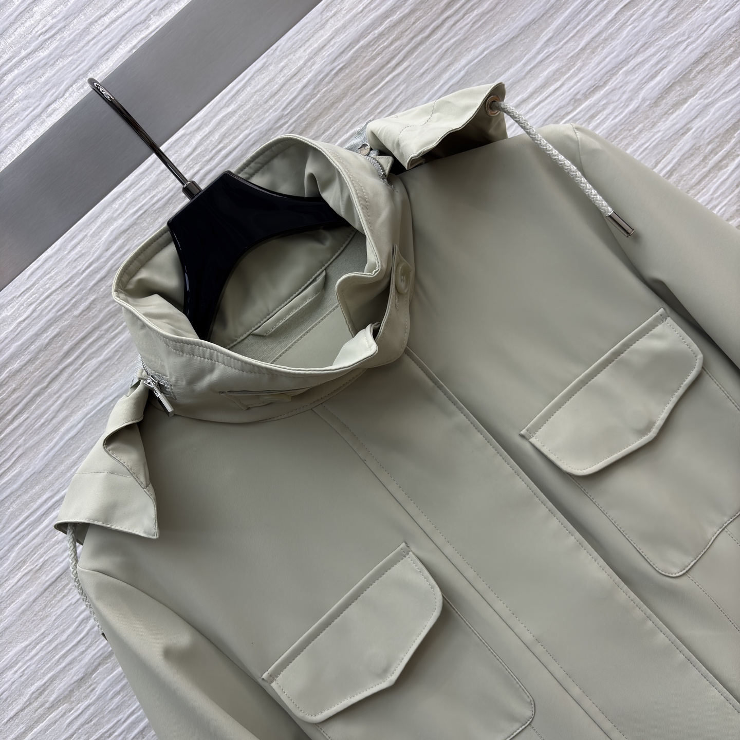 26早春 LP春款旅行者夹克外套 经典款的旅行者融合了自然与时尚 新增添了浅绿和蓝色系 时髦精不要错过 