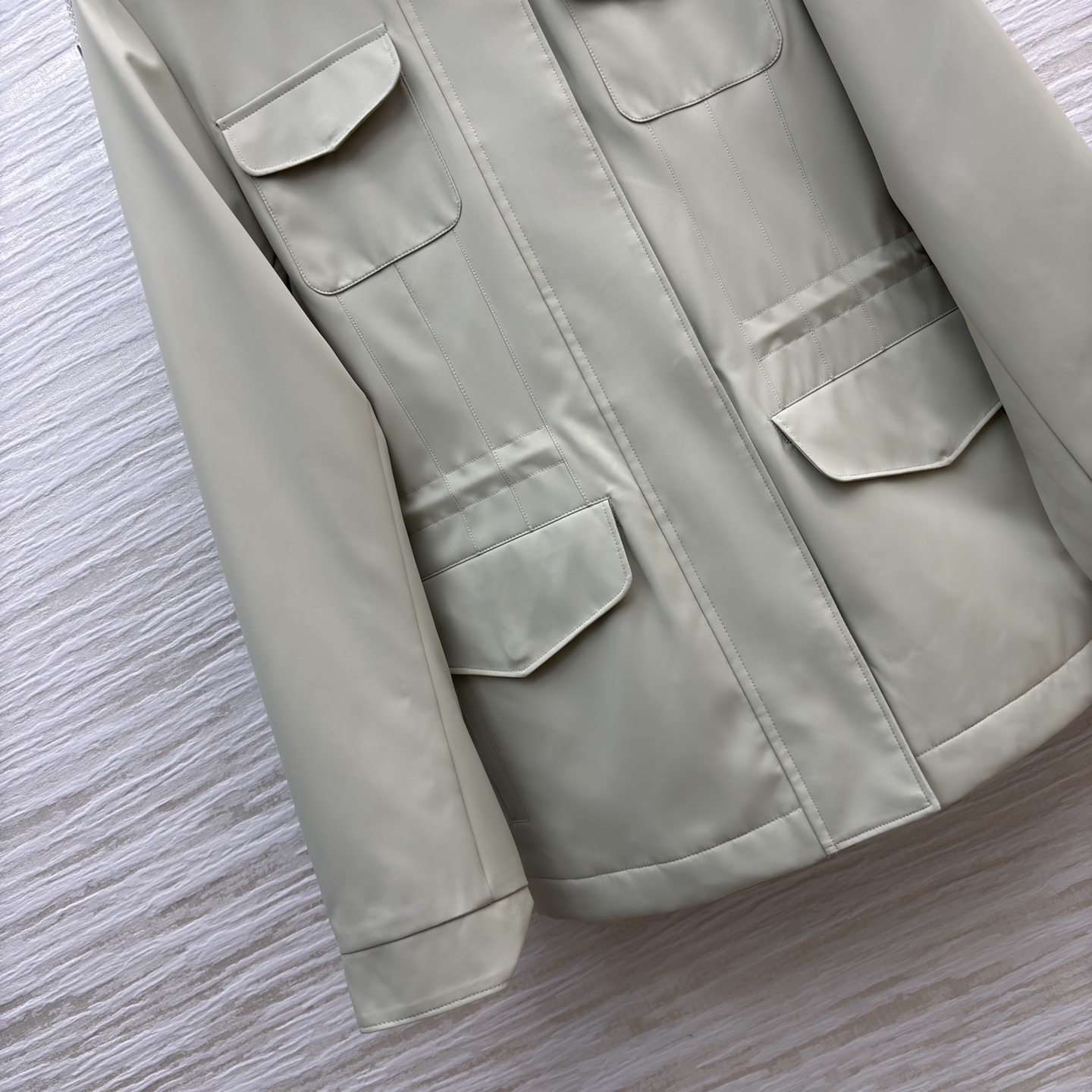 26早春 LP春款旅行者夹克外套 经典款的旅行者融合了自然与时尚 新增添了浅绿和蓝色系 时髦精不要错过 