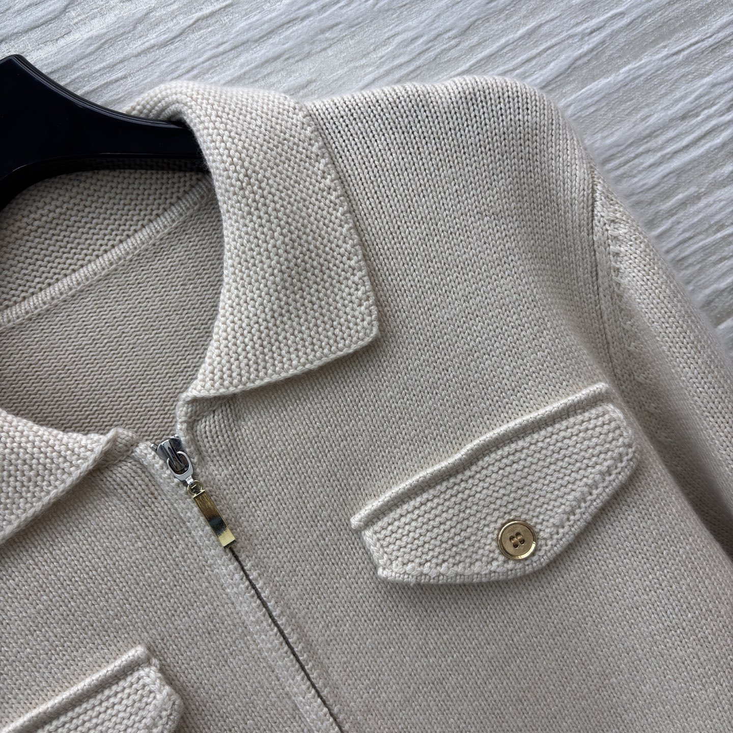 26春季新品 LP简约拉链针织夹克 新年胶囊系列 演绎精致百搭风范~山羊绒混纺面料 匠心打造 质感柔软细